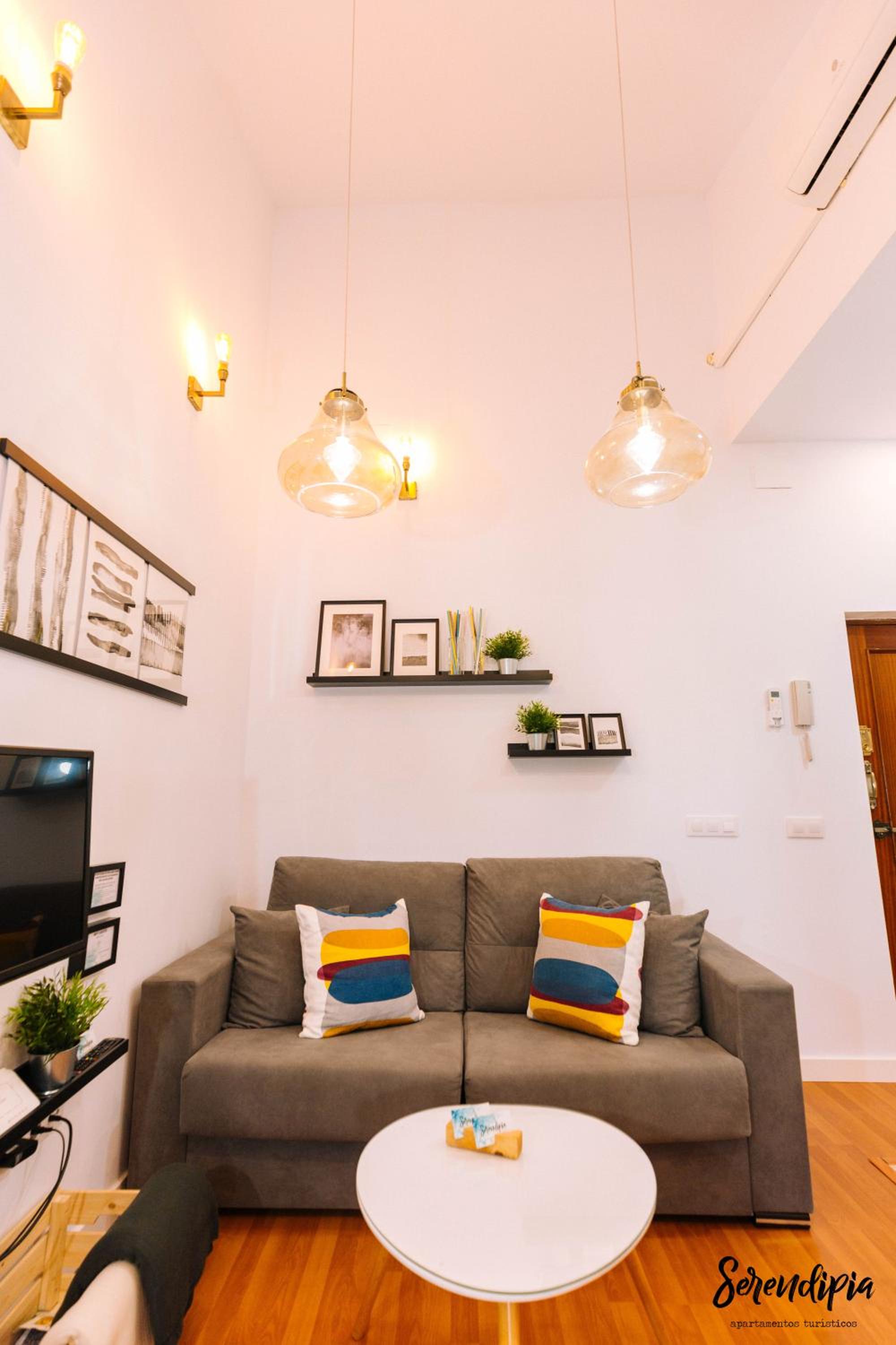 One-Bedroom Apartment - Photo 35