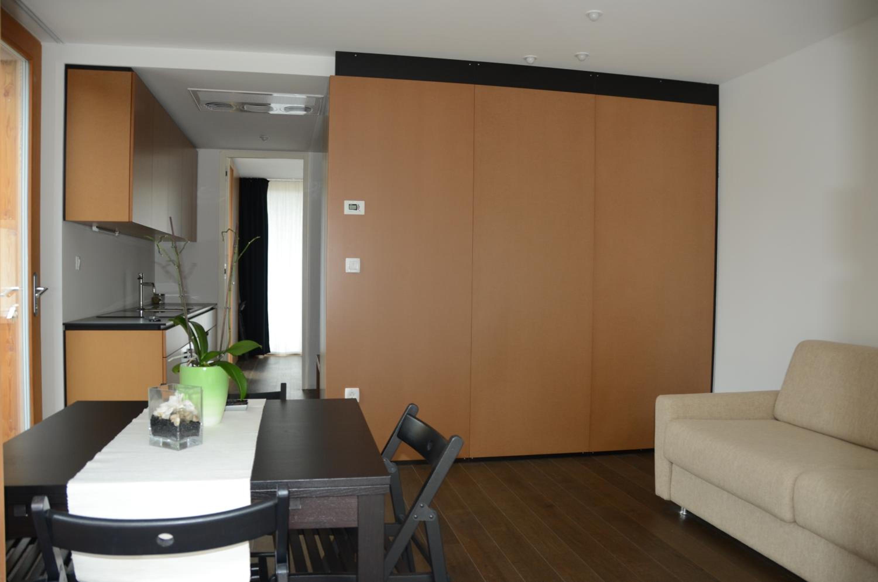 One-Bedroom Apartment (4 Adults) photo 2
