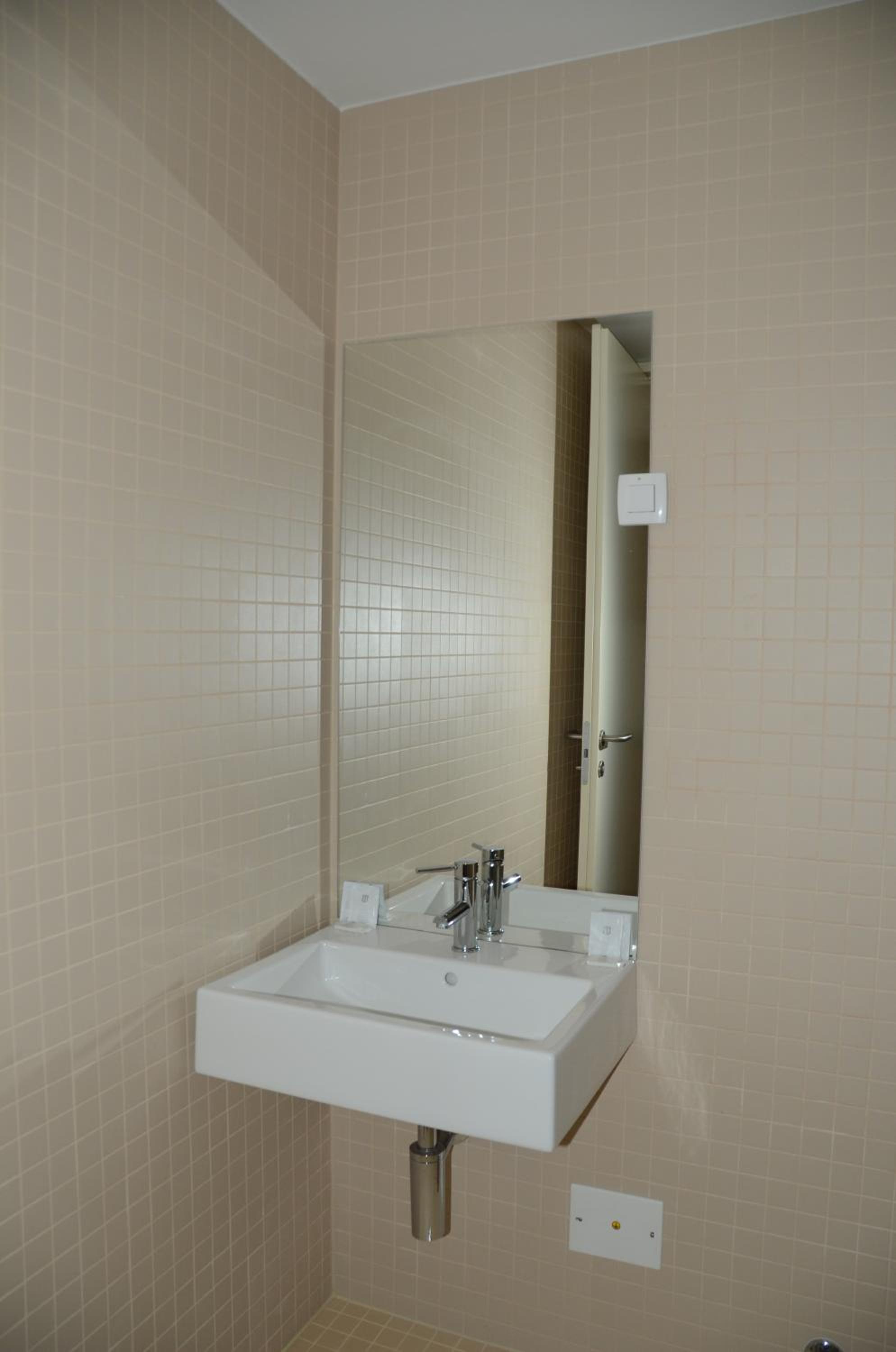 One-Bedroom Apartment (4 Adults) photo 3