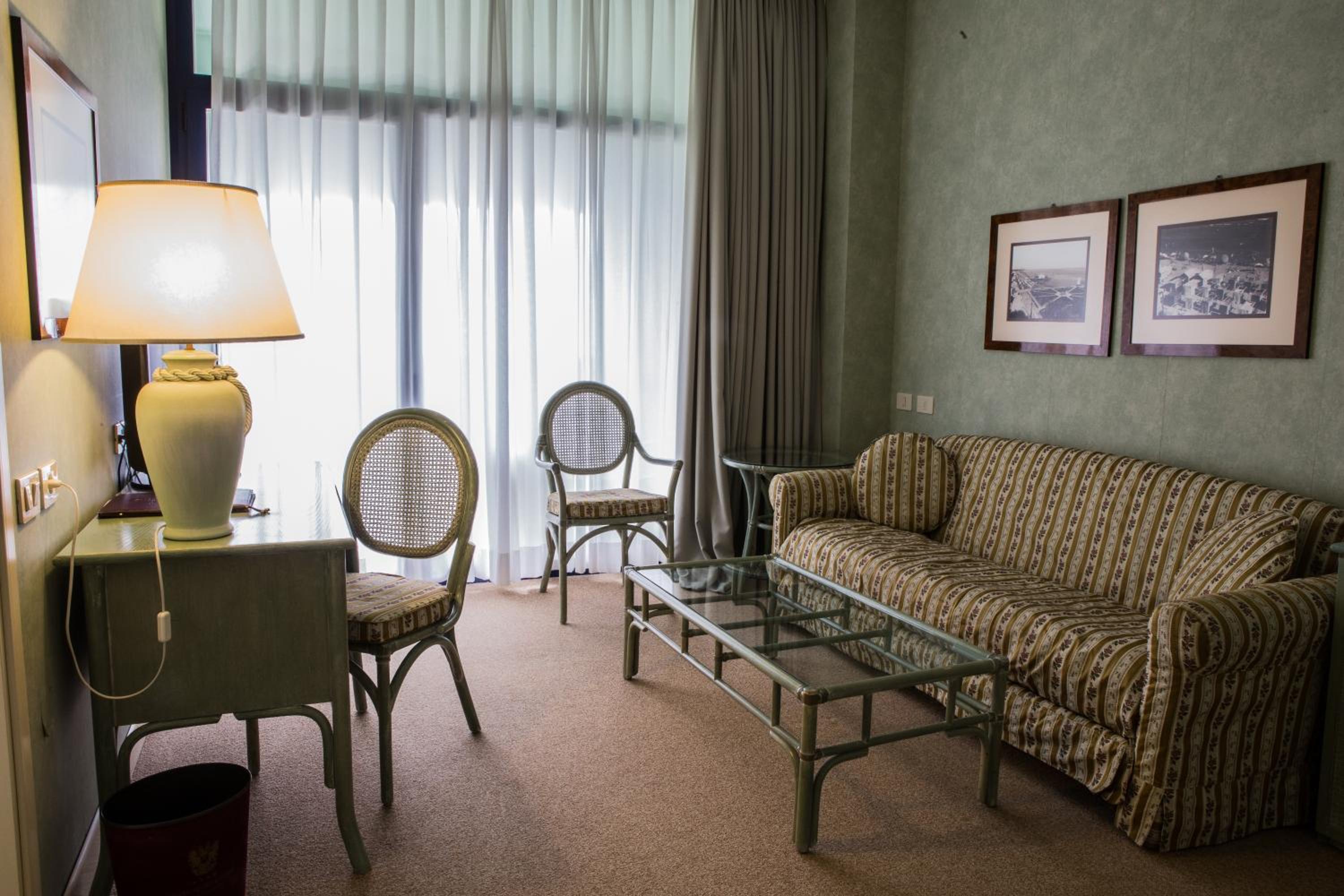 Standard Junior Suite - Photo 4