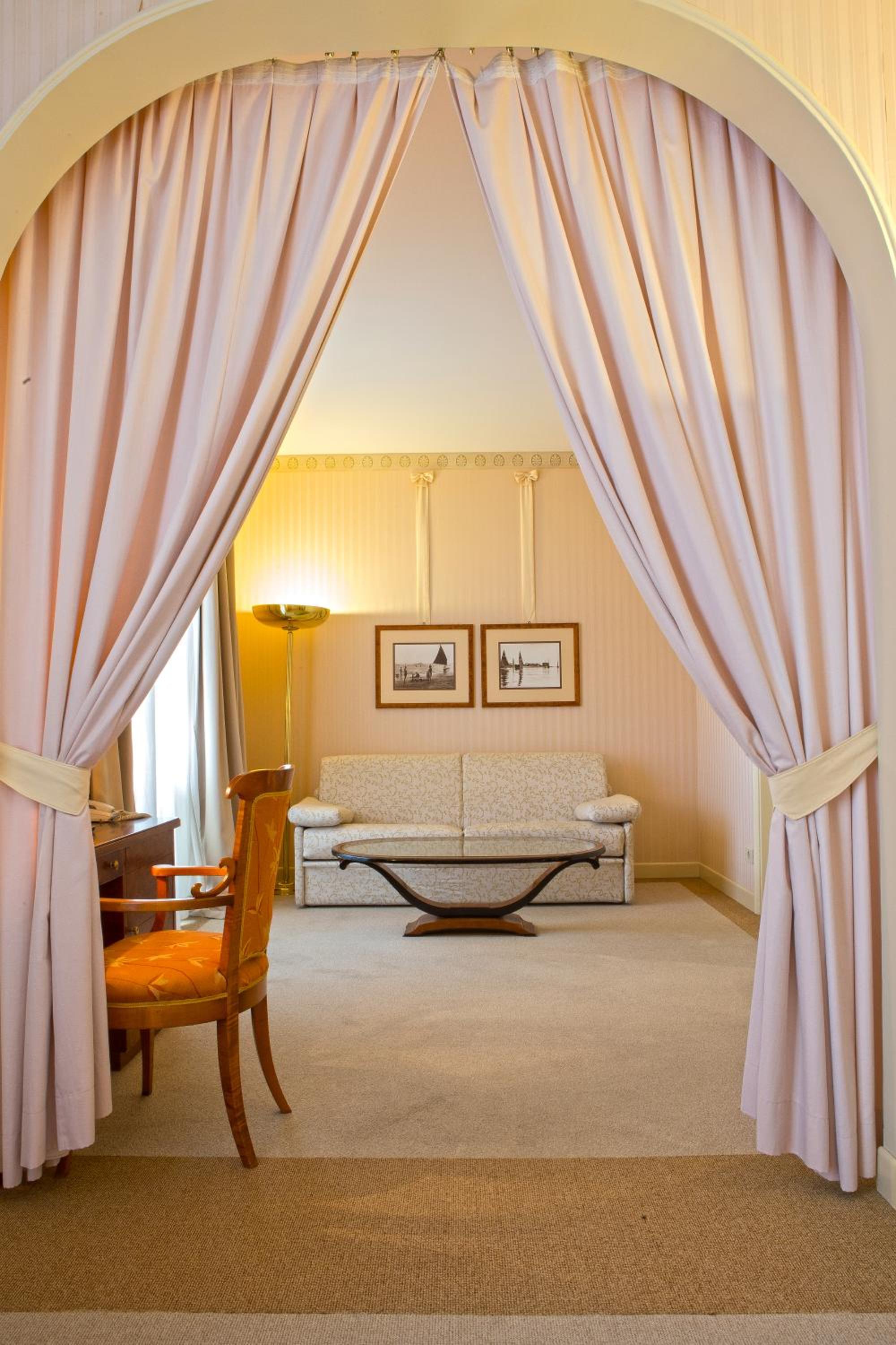 Suite photo 1