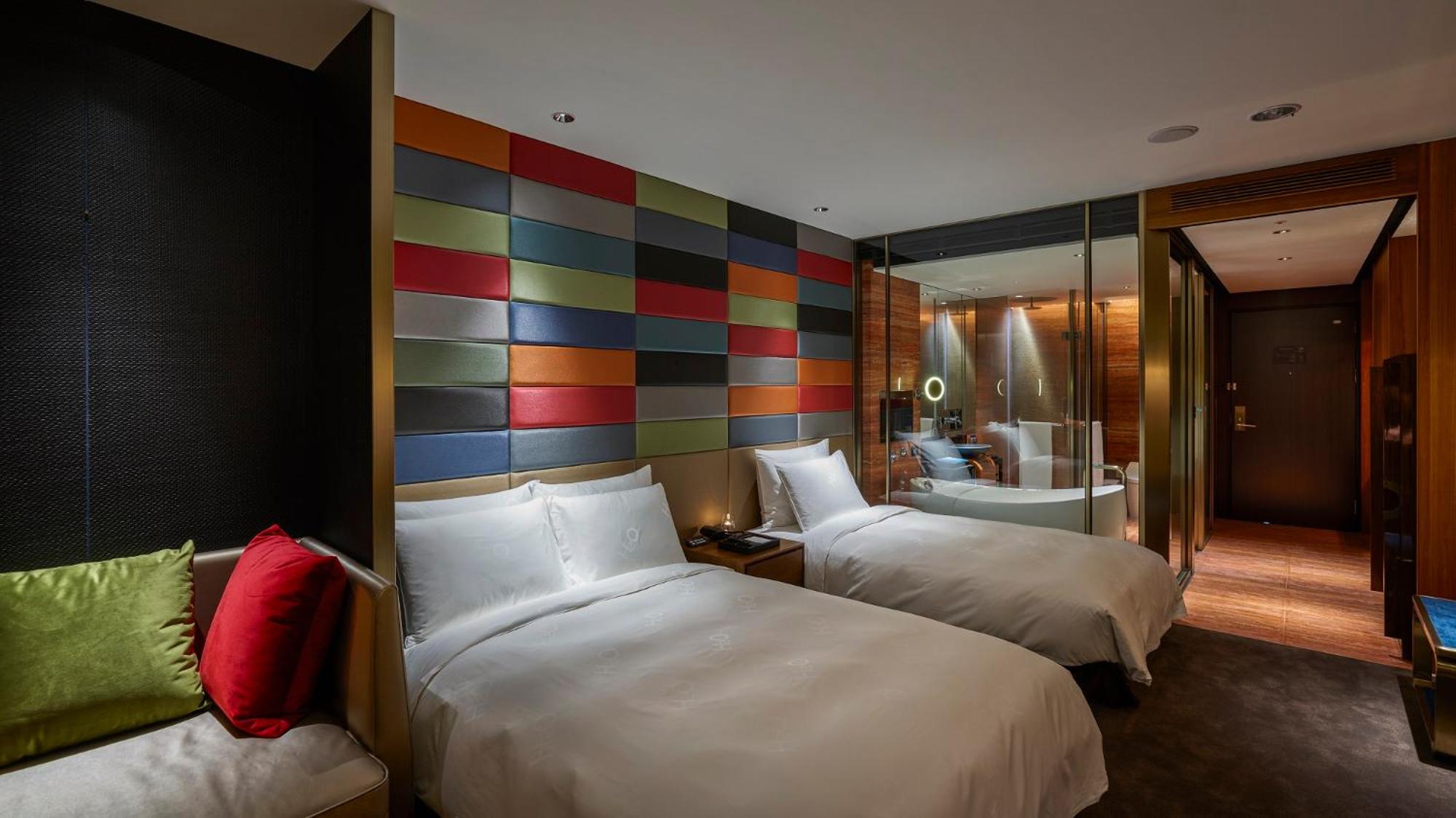 Triple Room with City View