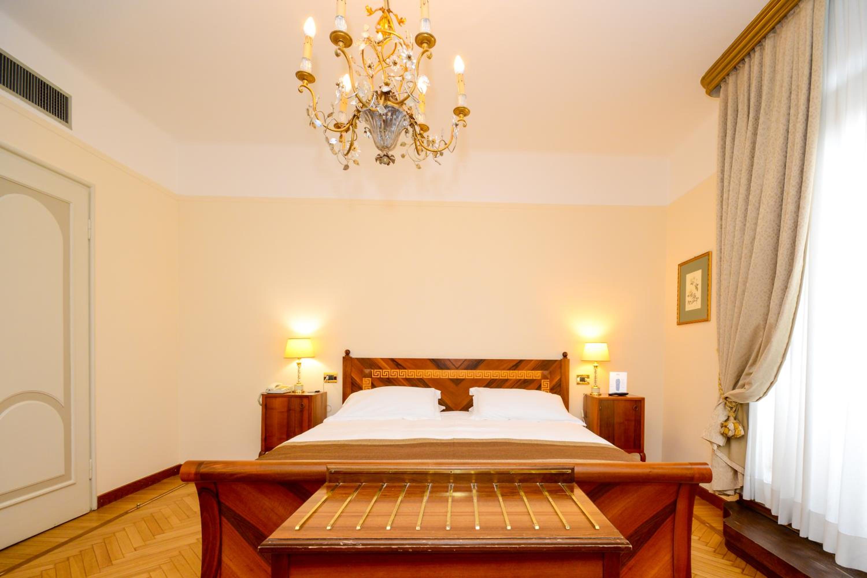 Superior Double Room - Photo 15
