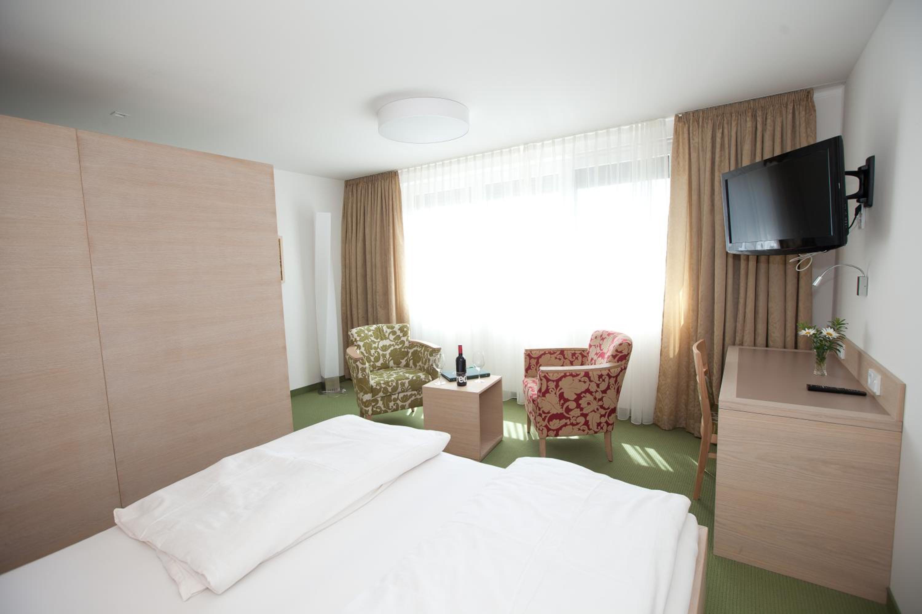 Deluxe Double Room photo 2