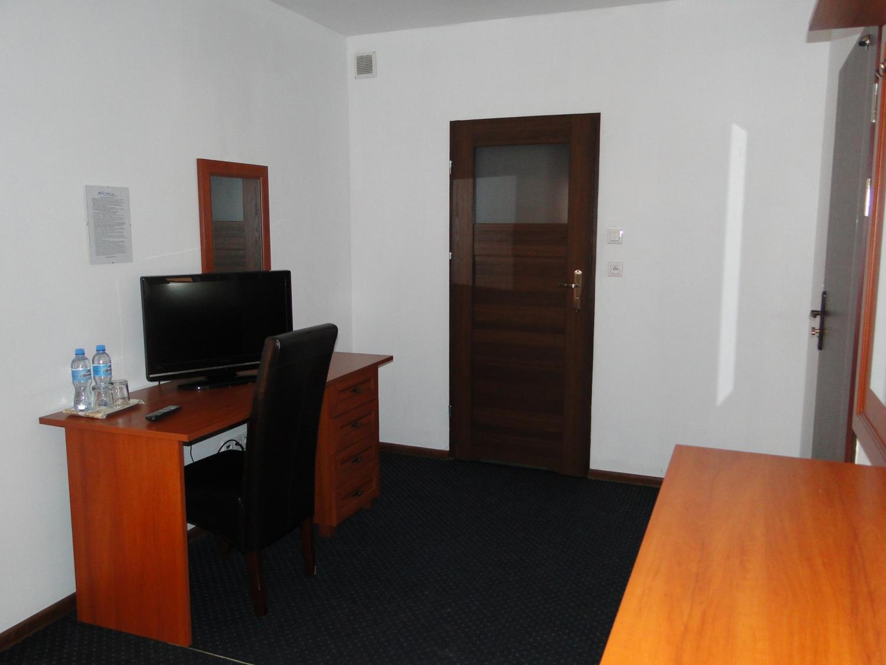 Single Room photo 2