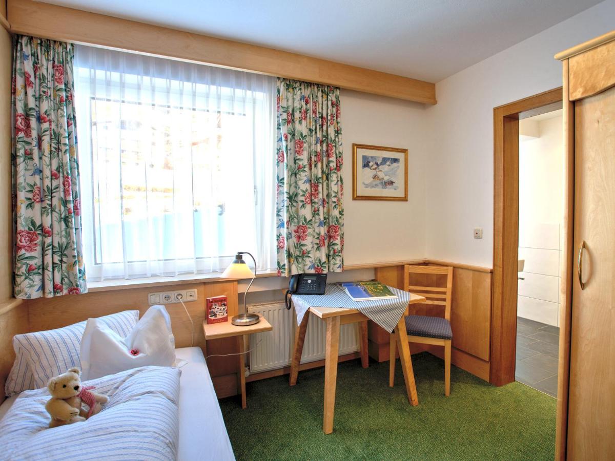 Single Room photo 2