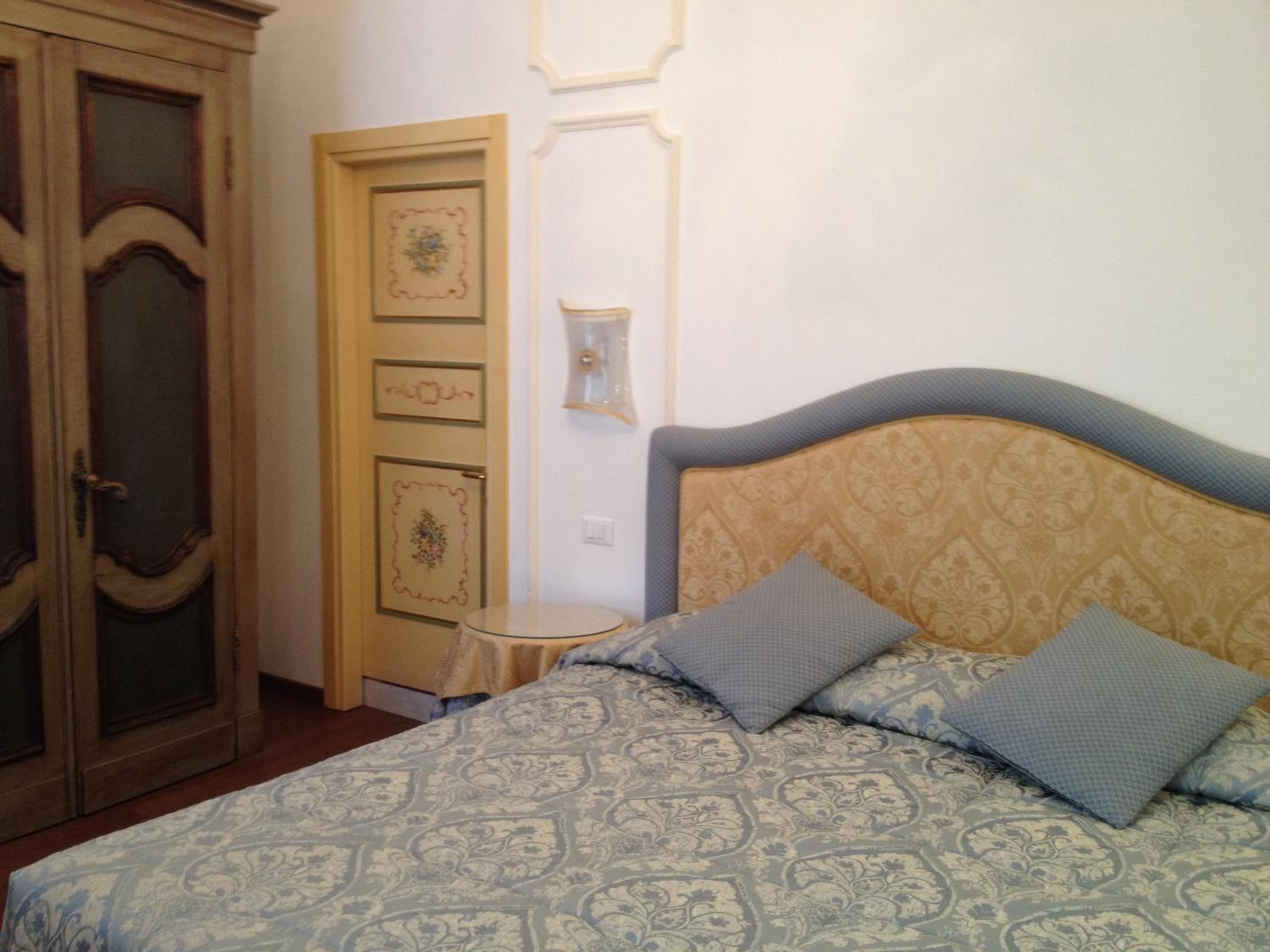 Suite photo 1