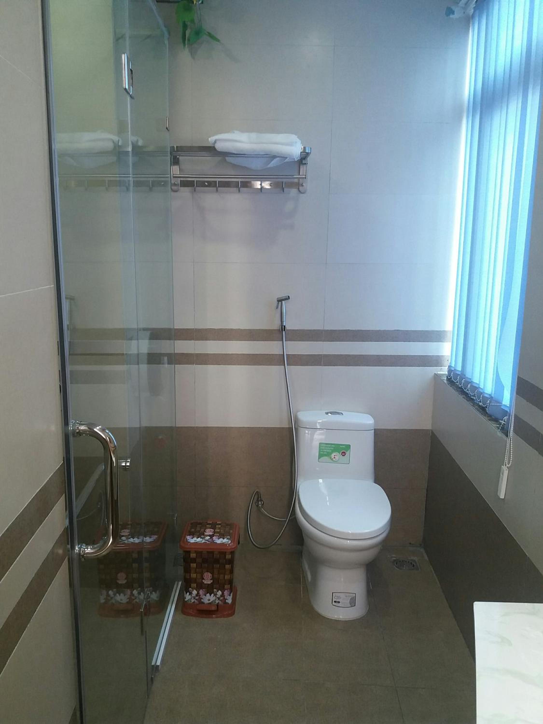 Twin Room with Shared Bathroom photo 2