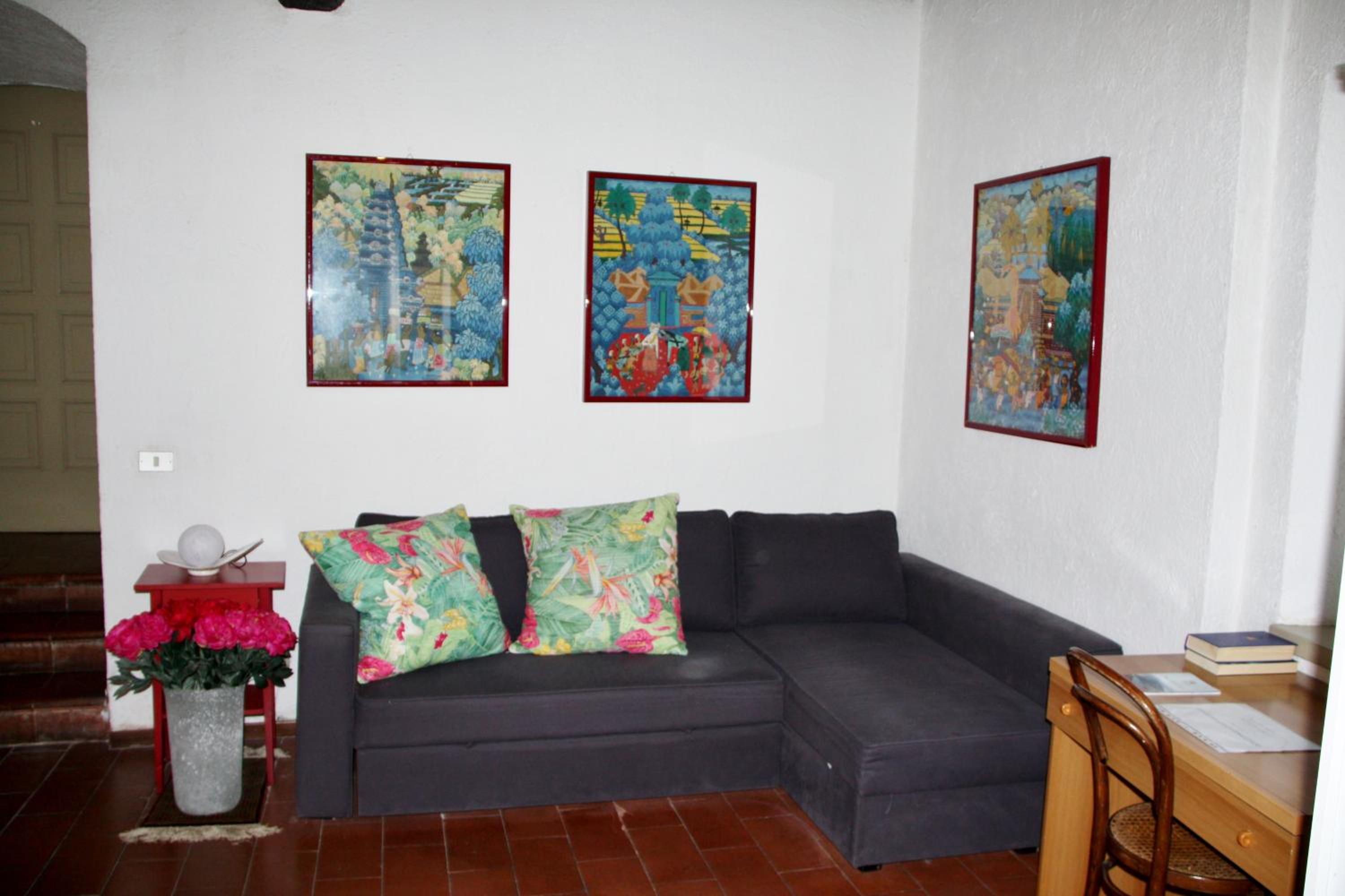 One-Bedroom Apartment with Balcony photo 1