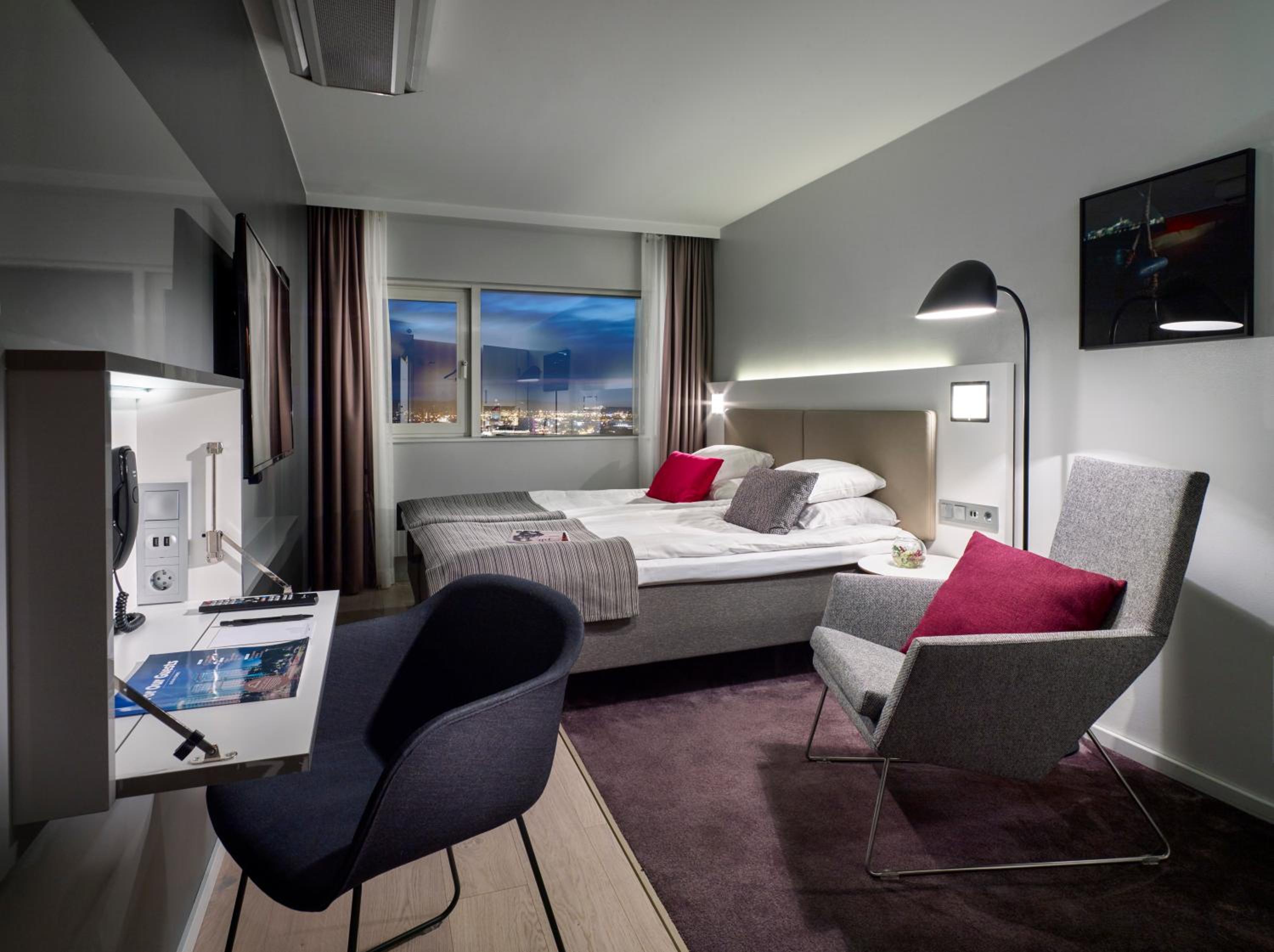 Double or Twin Room with City View - Gothia Towers - Photo 2