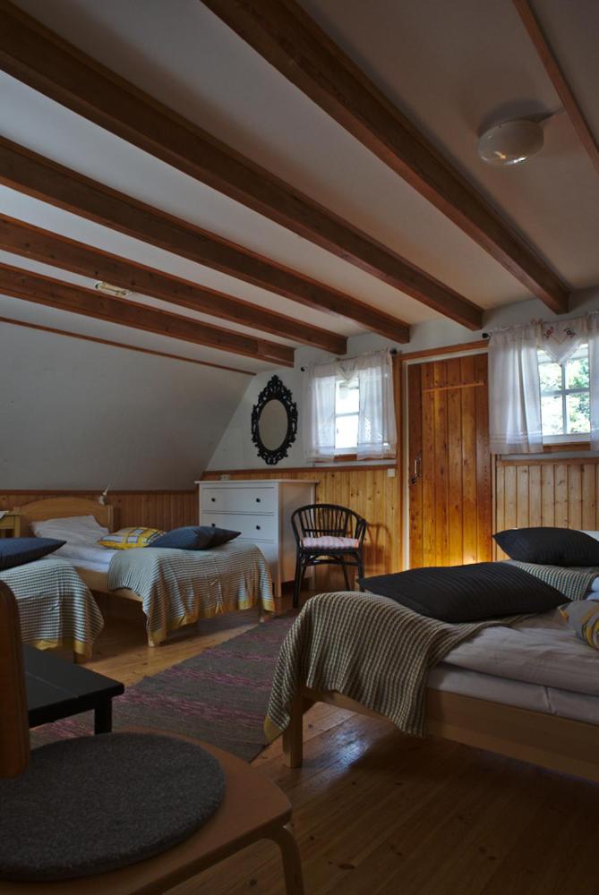 Quadruple Room with Shared Bathroom