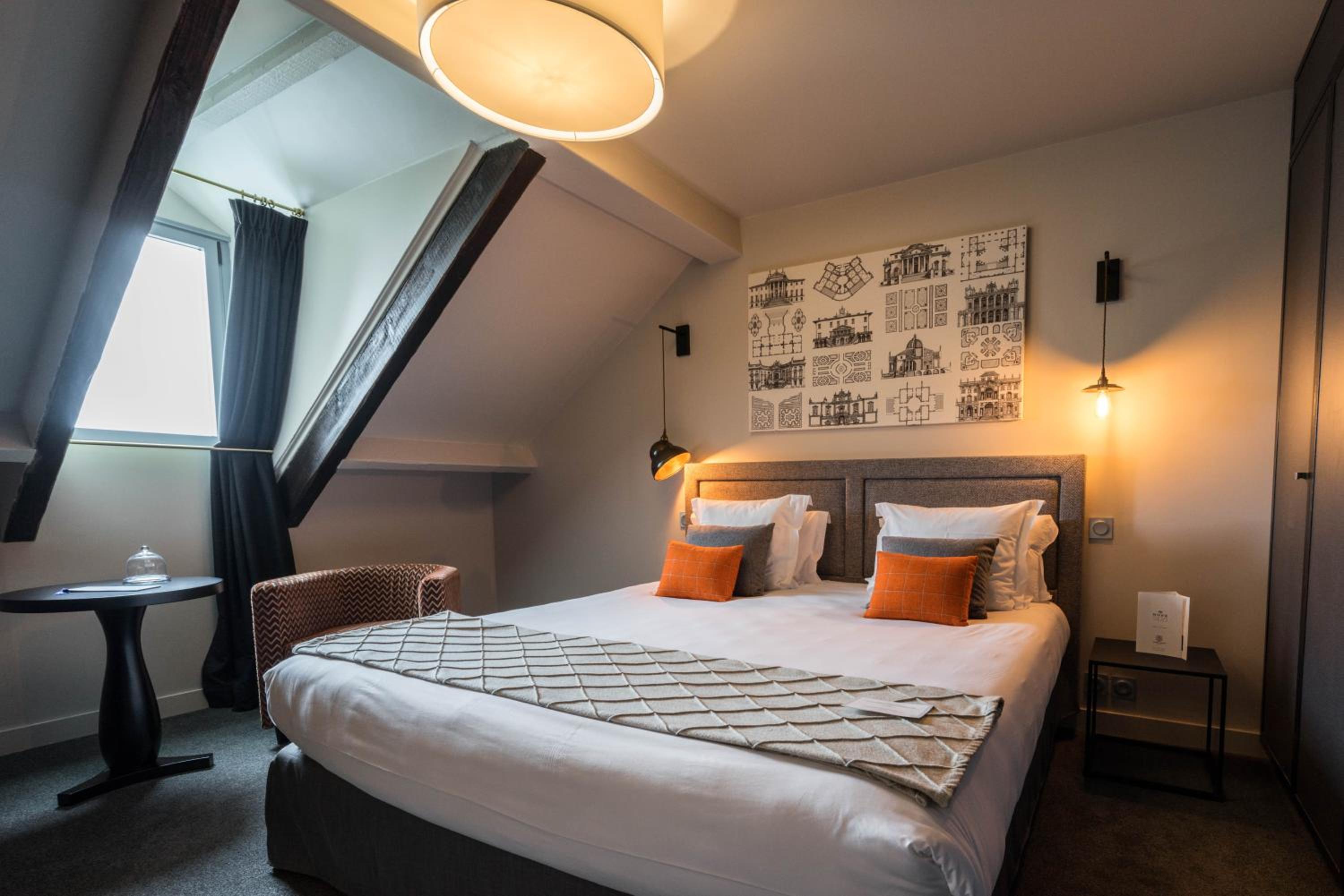Deluxe Family Suite