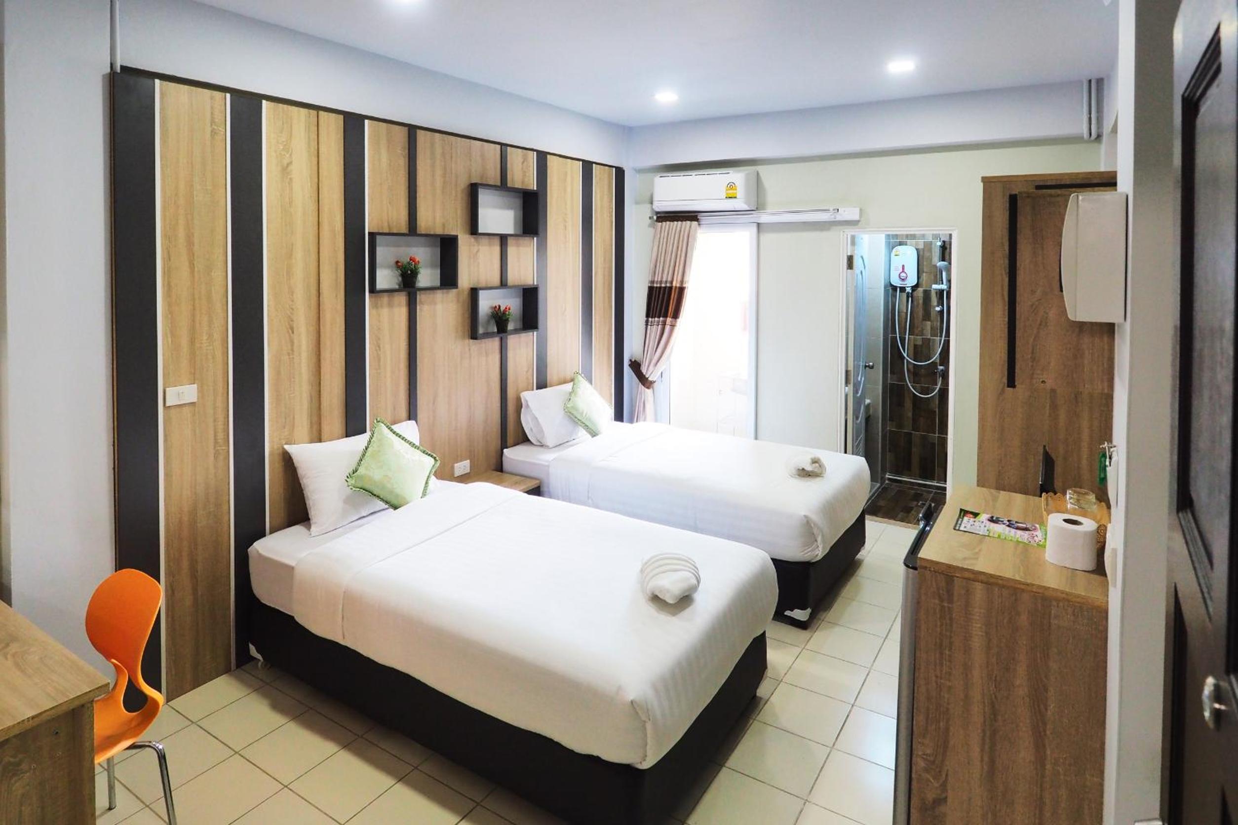 Superior with One Twin Bed and 2 Adults Occupancy (Non Smoking) photo 1