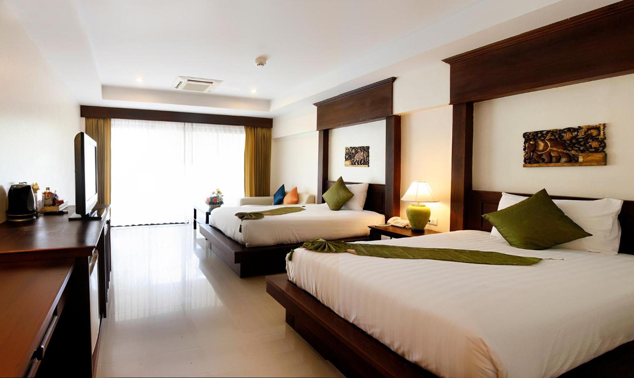 Deluxe Double or Twin Room with Pool Access - Photo 1