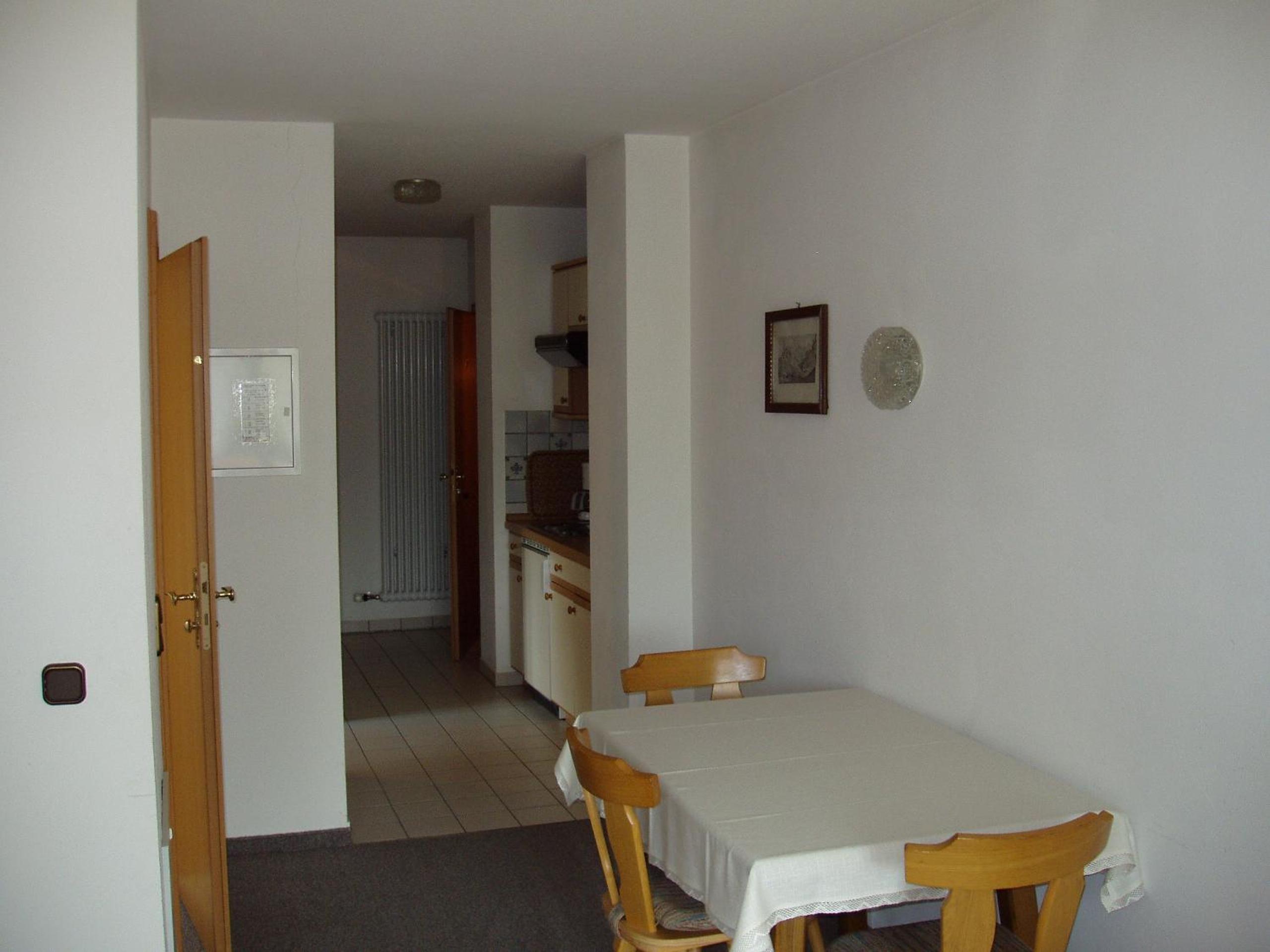 One-Bedroom Apartment with Terrace photo 3