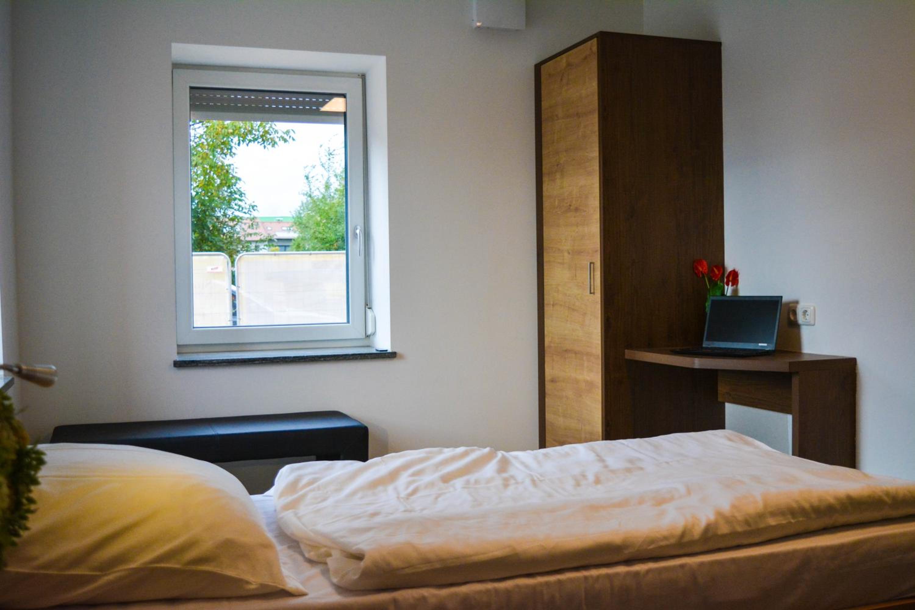One-Bedroom Apartment photo 2