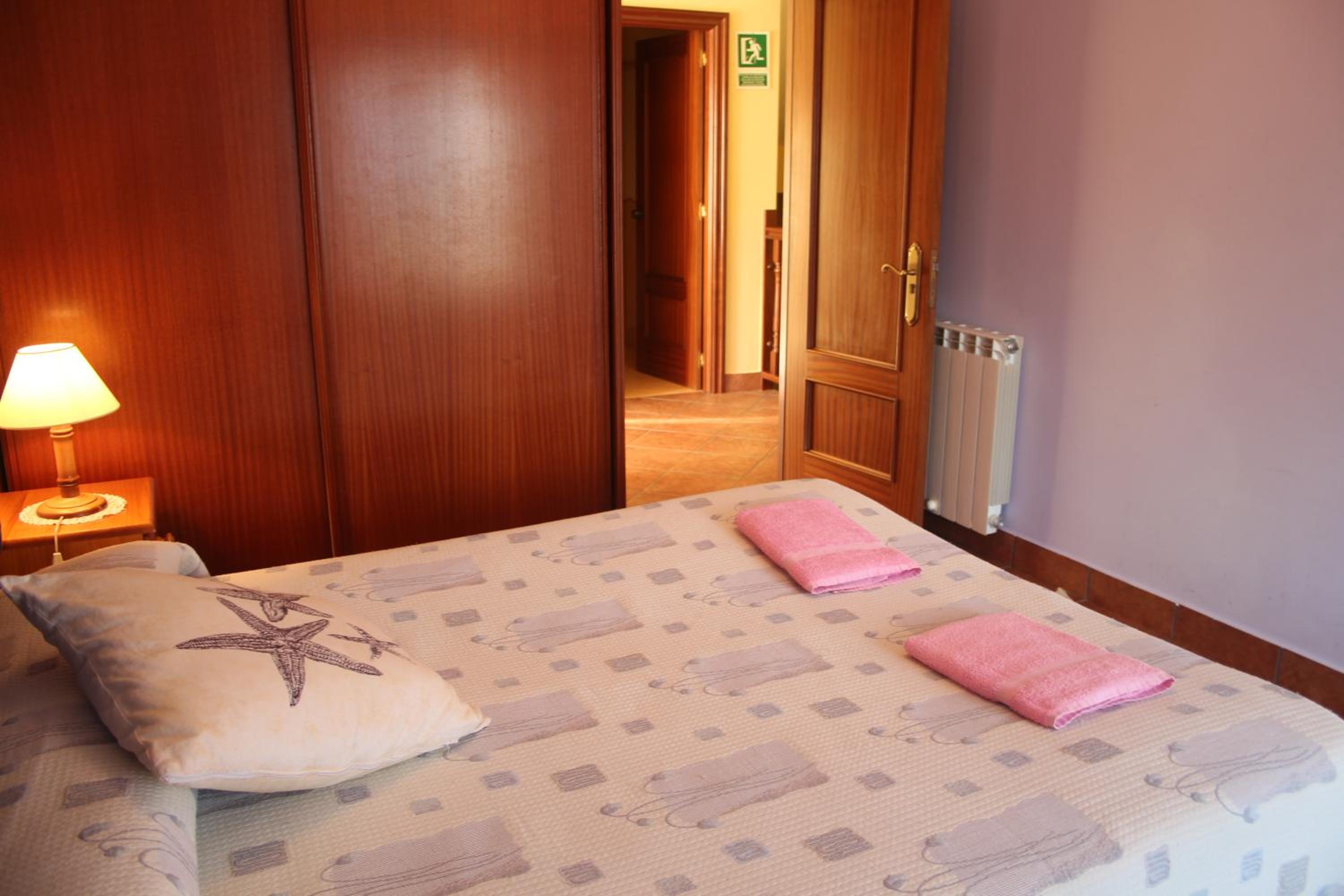 Casa adosada de tres habitaciones