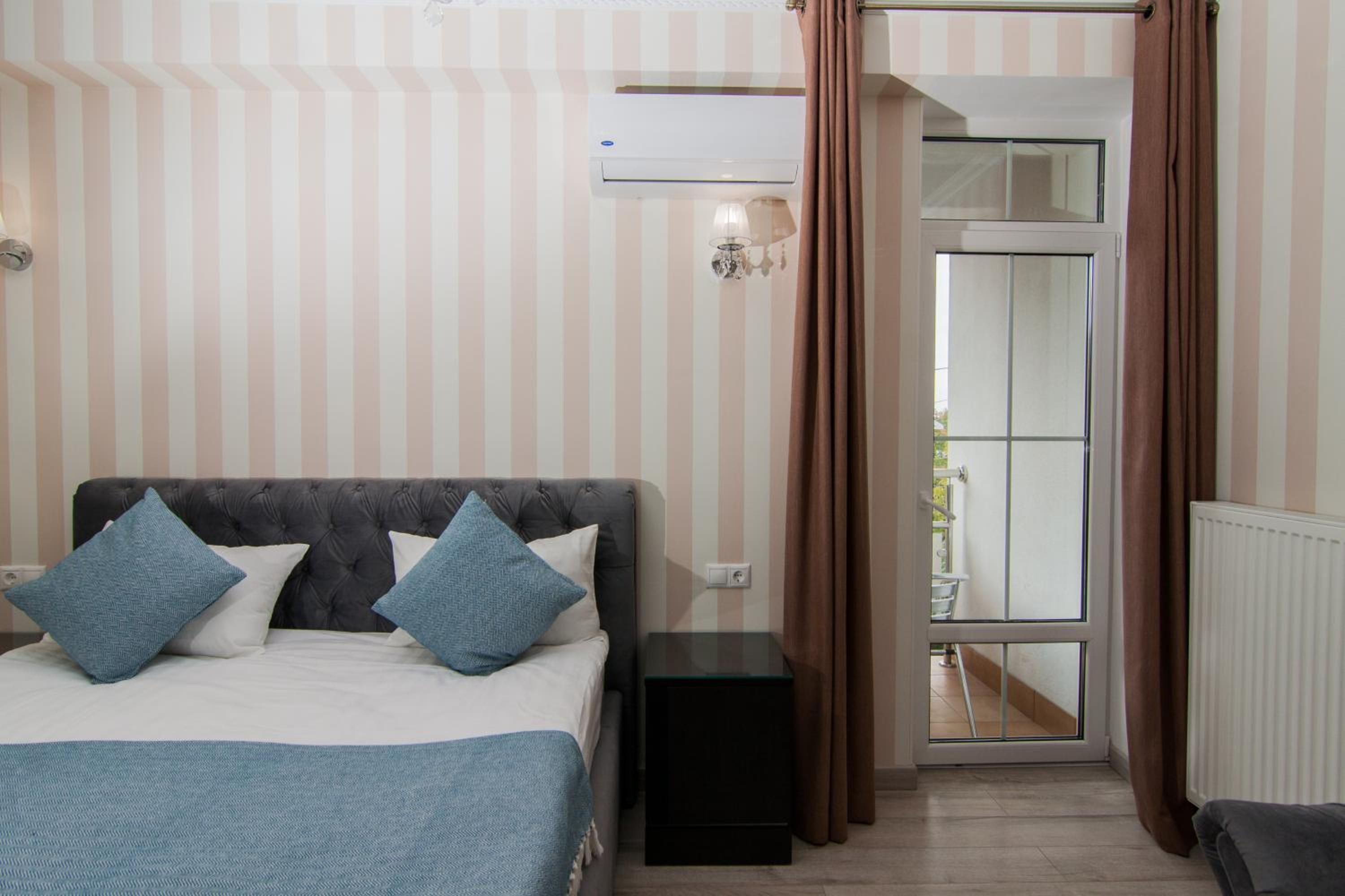 Superior Double or Twin Room photo 3