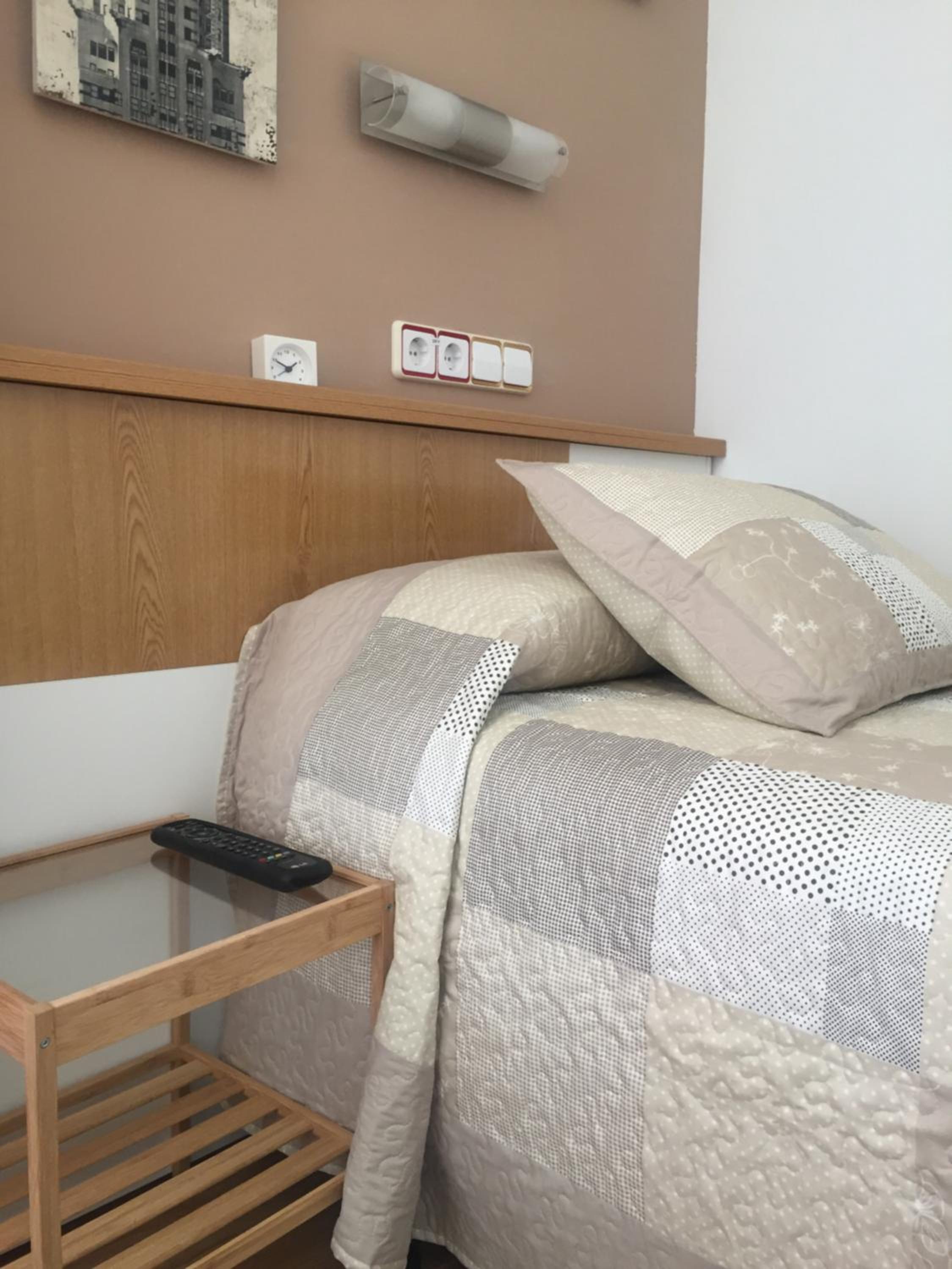 Single Room photo 3