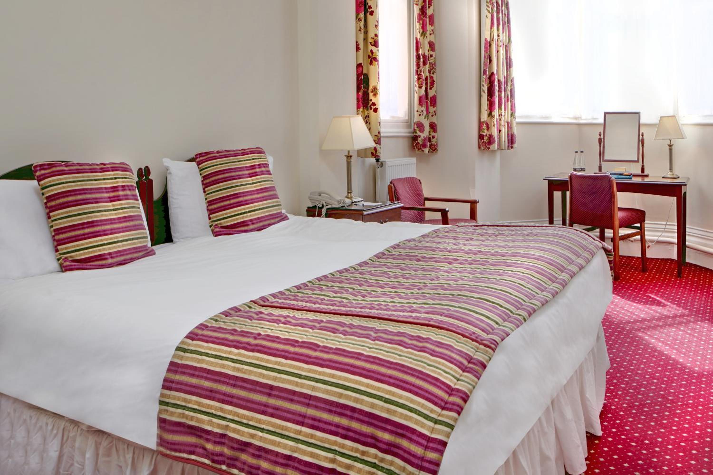 Double Room with 1 King Bed - Photo 1