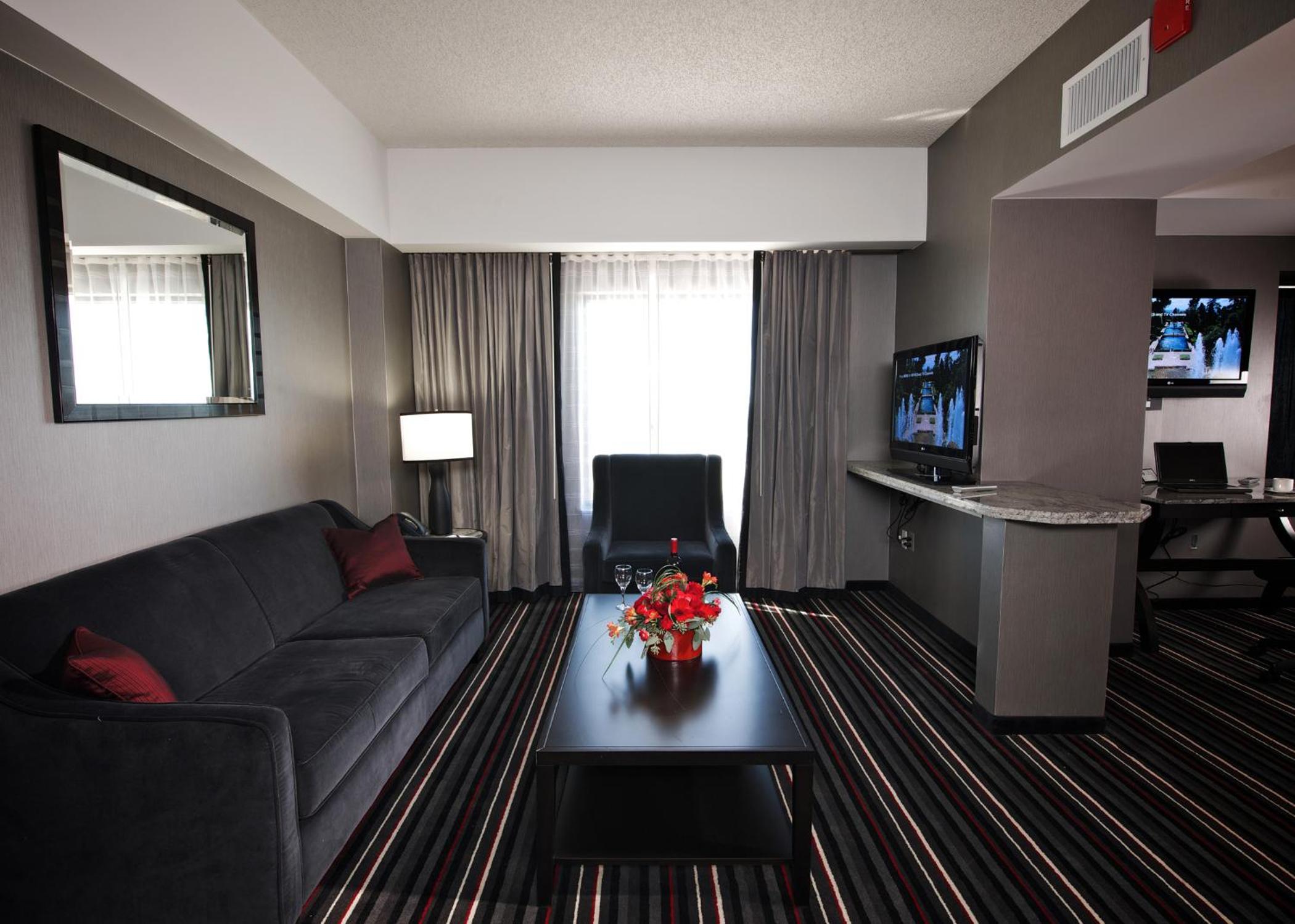 King Suite Hard Rock Tower  - Photo 3