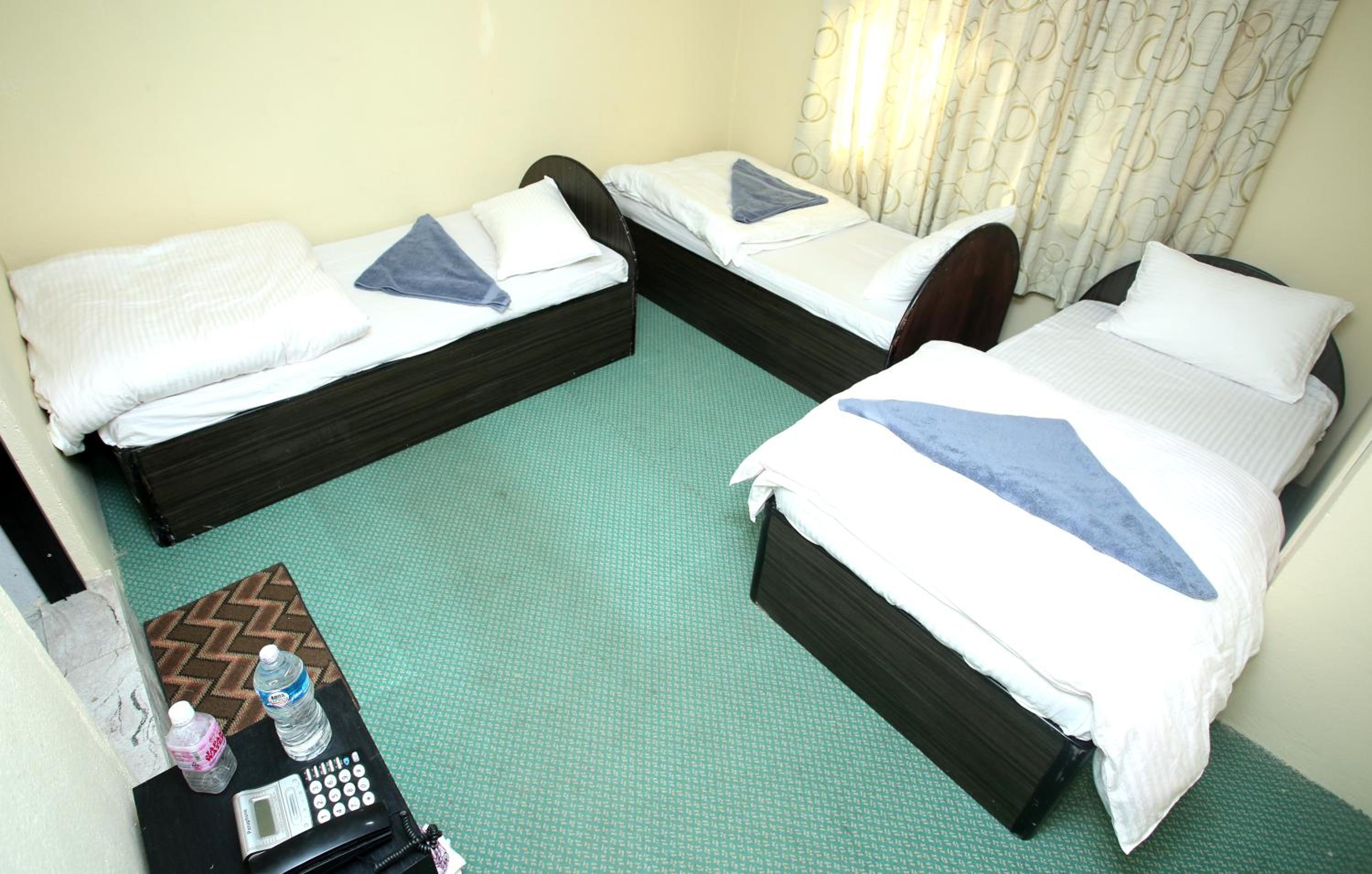 Triple Room with Private Bathroom