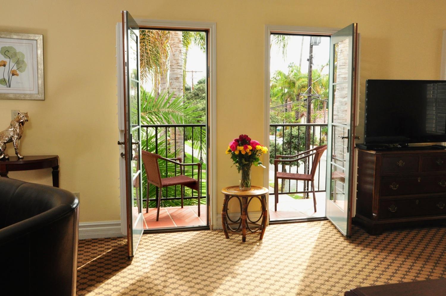 Superior King Room - Photo 3