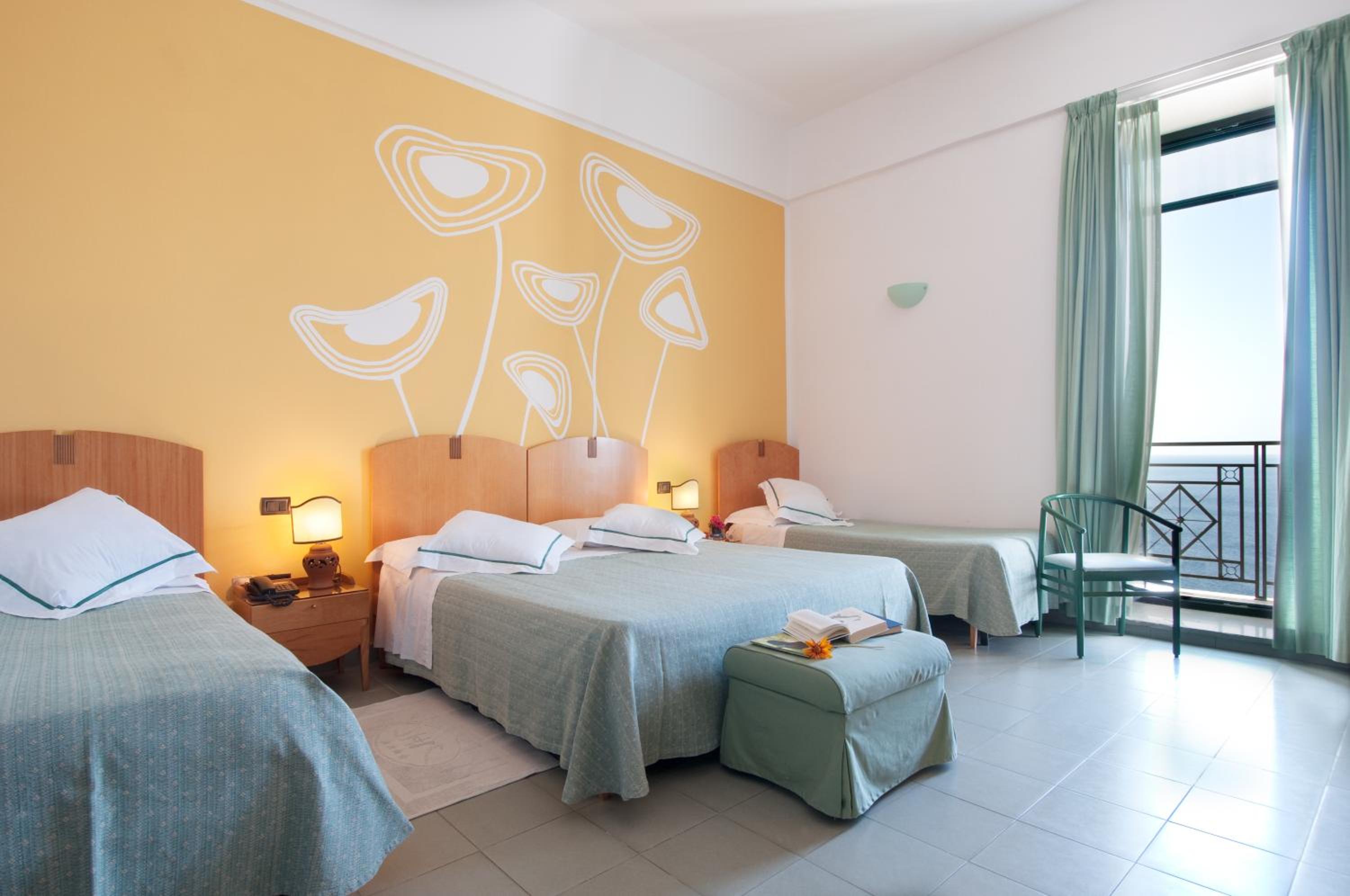 Triple Room - Photo 1