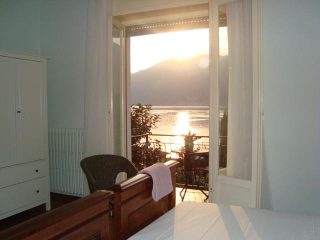 Double Room with Lake View photo 1