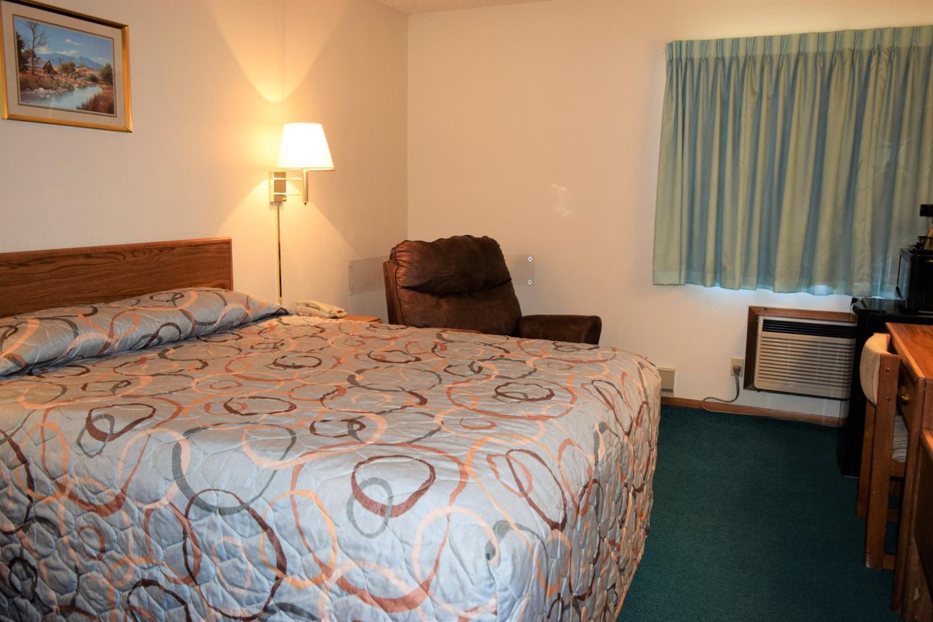 Queen Room