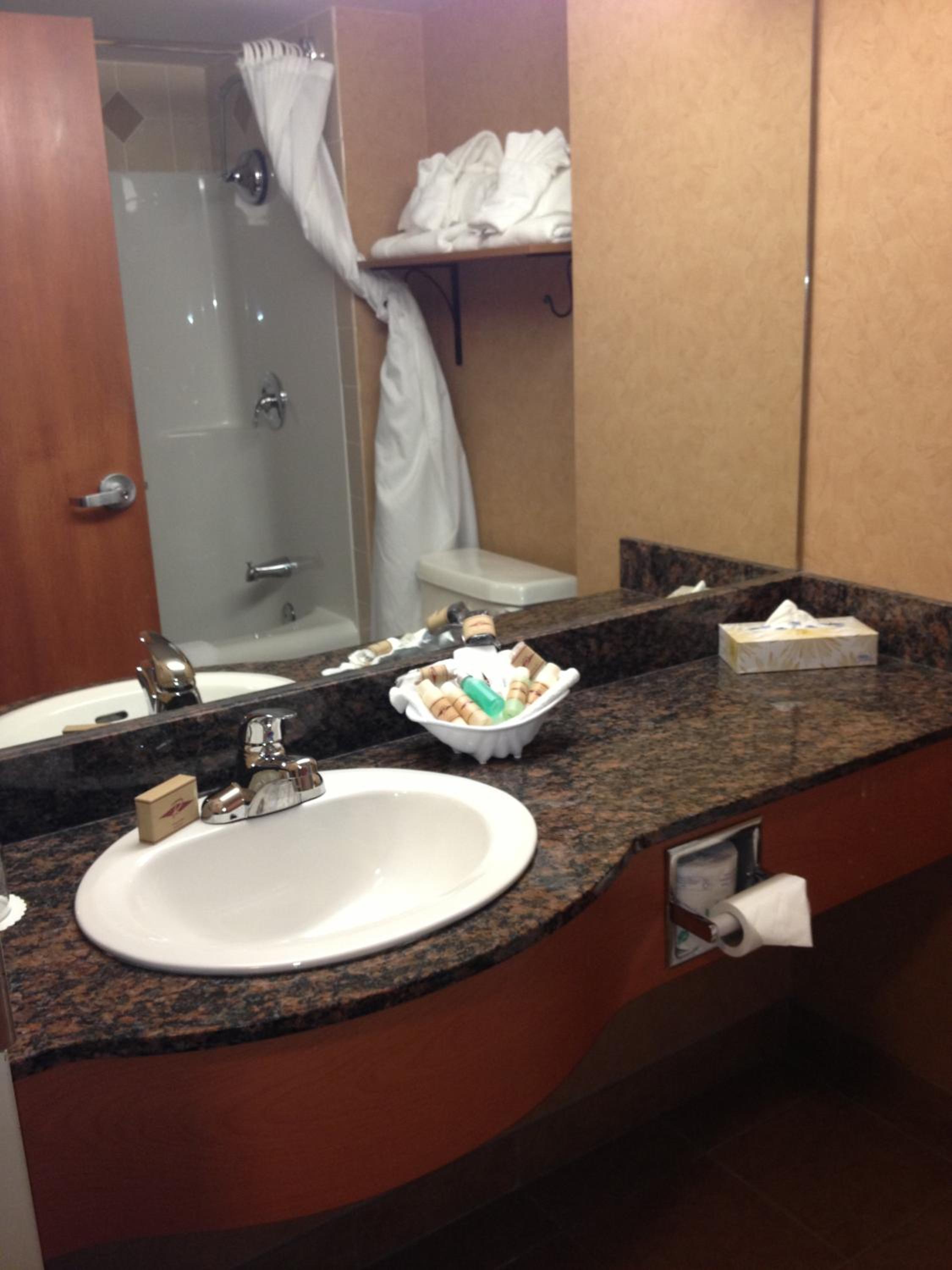 Executive Queen Room - New Building - Photo 8