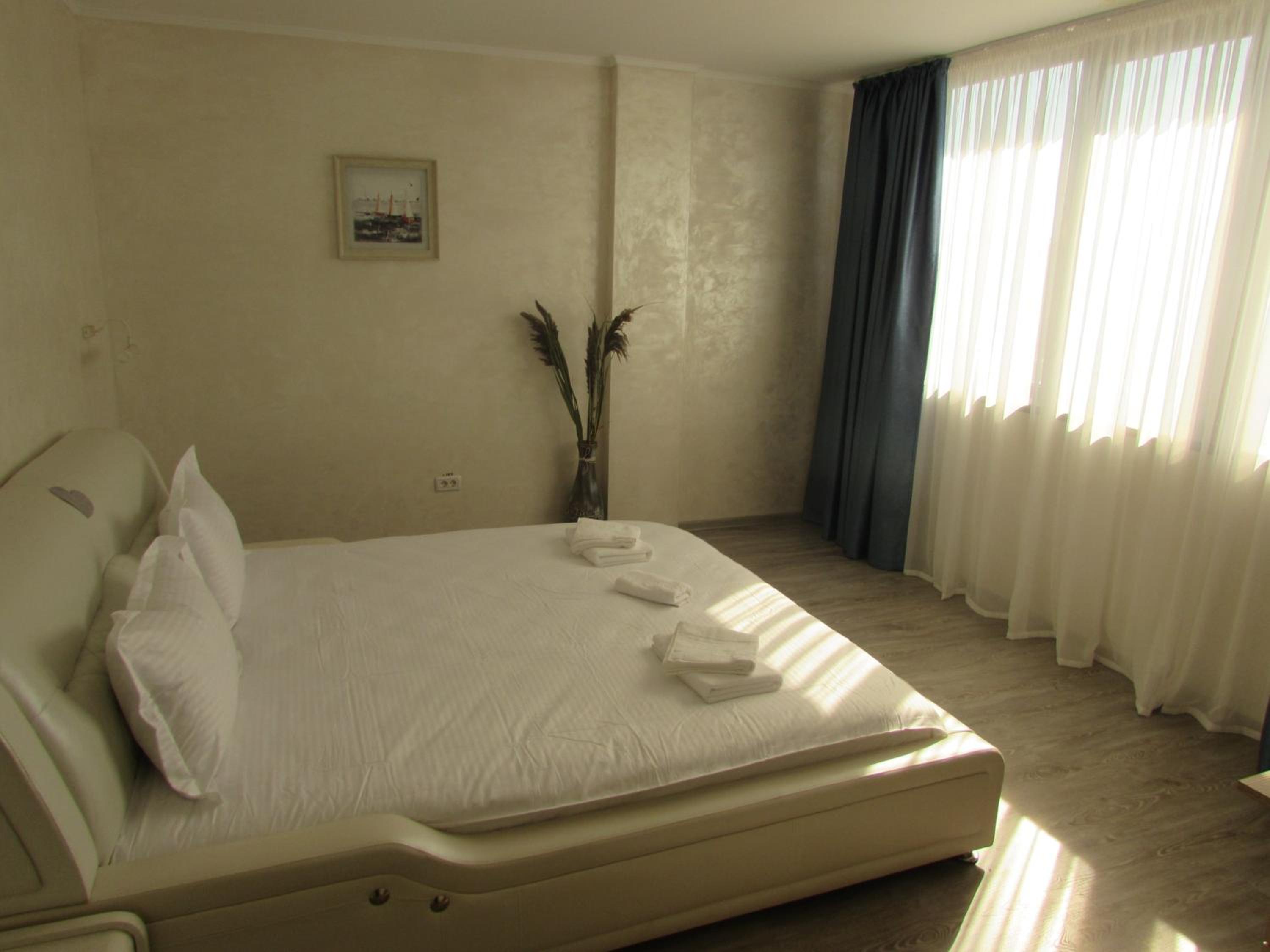 Double Room with Private Bathroom photo 2