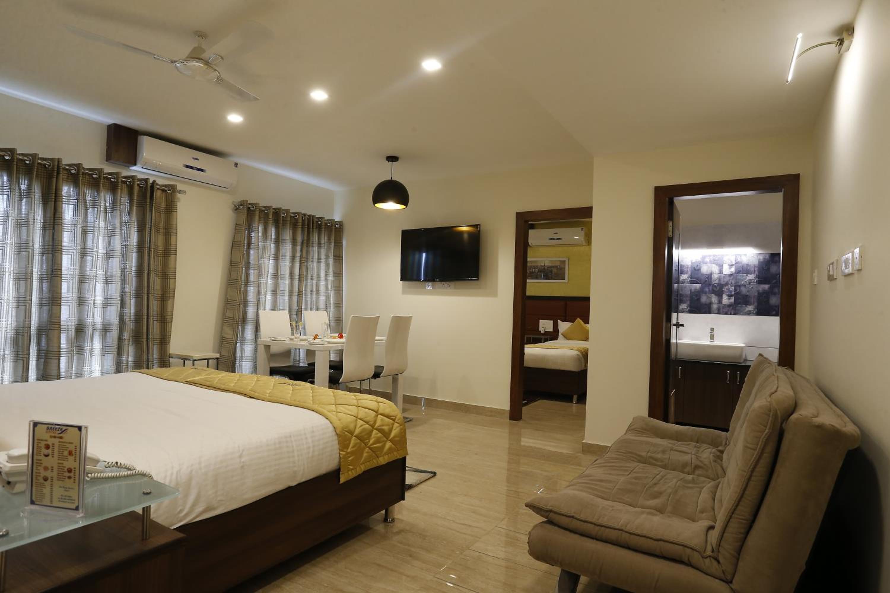 Master Suite room photo 3