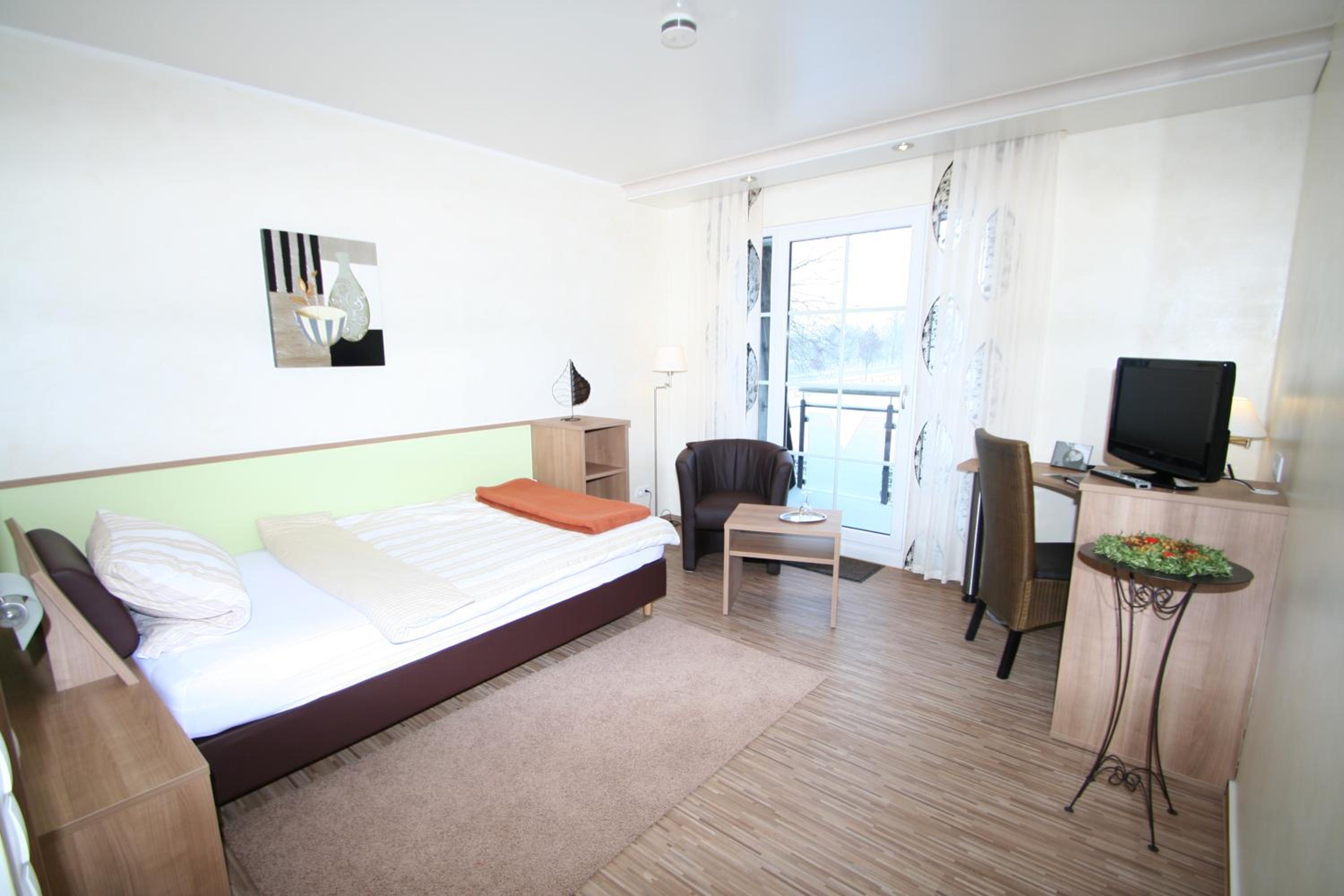 Single Room with Balcony photo 3