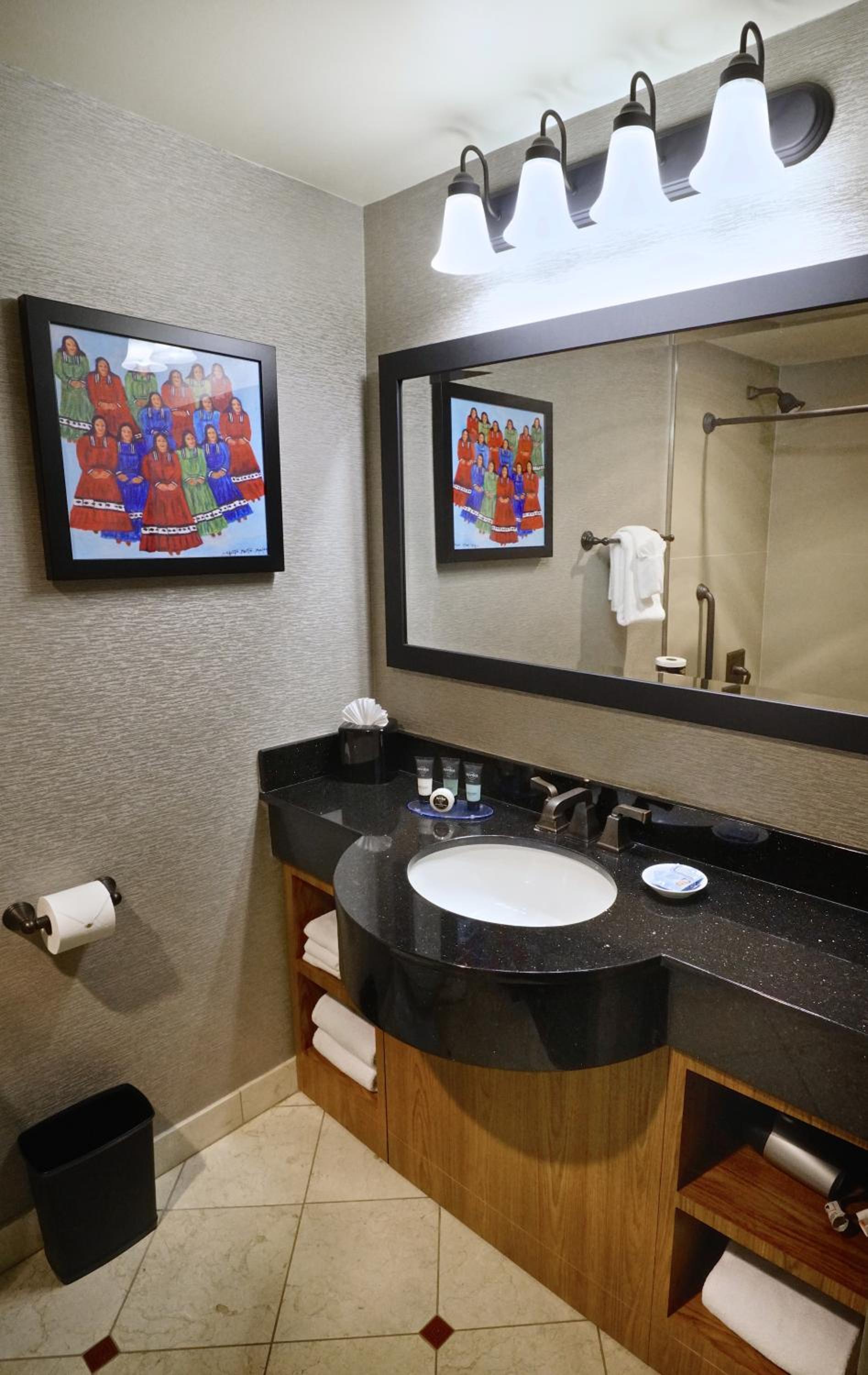 King Suite Cherokee Tower  - Photo 4