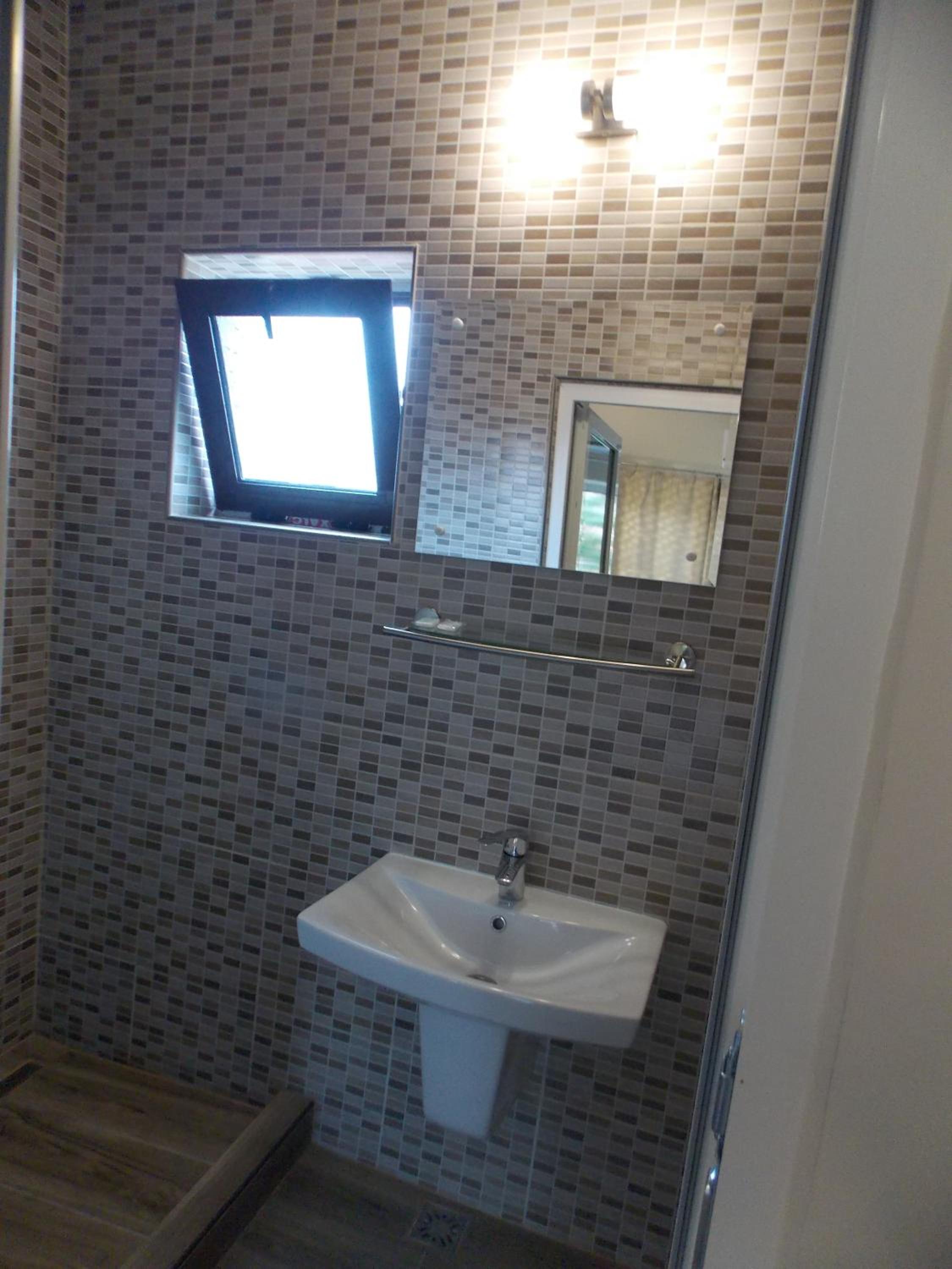 Triple Room - Photo 8