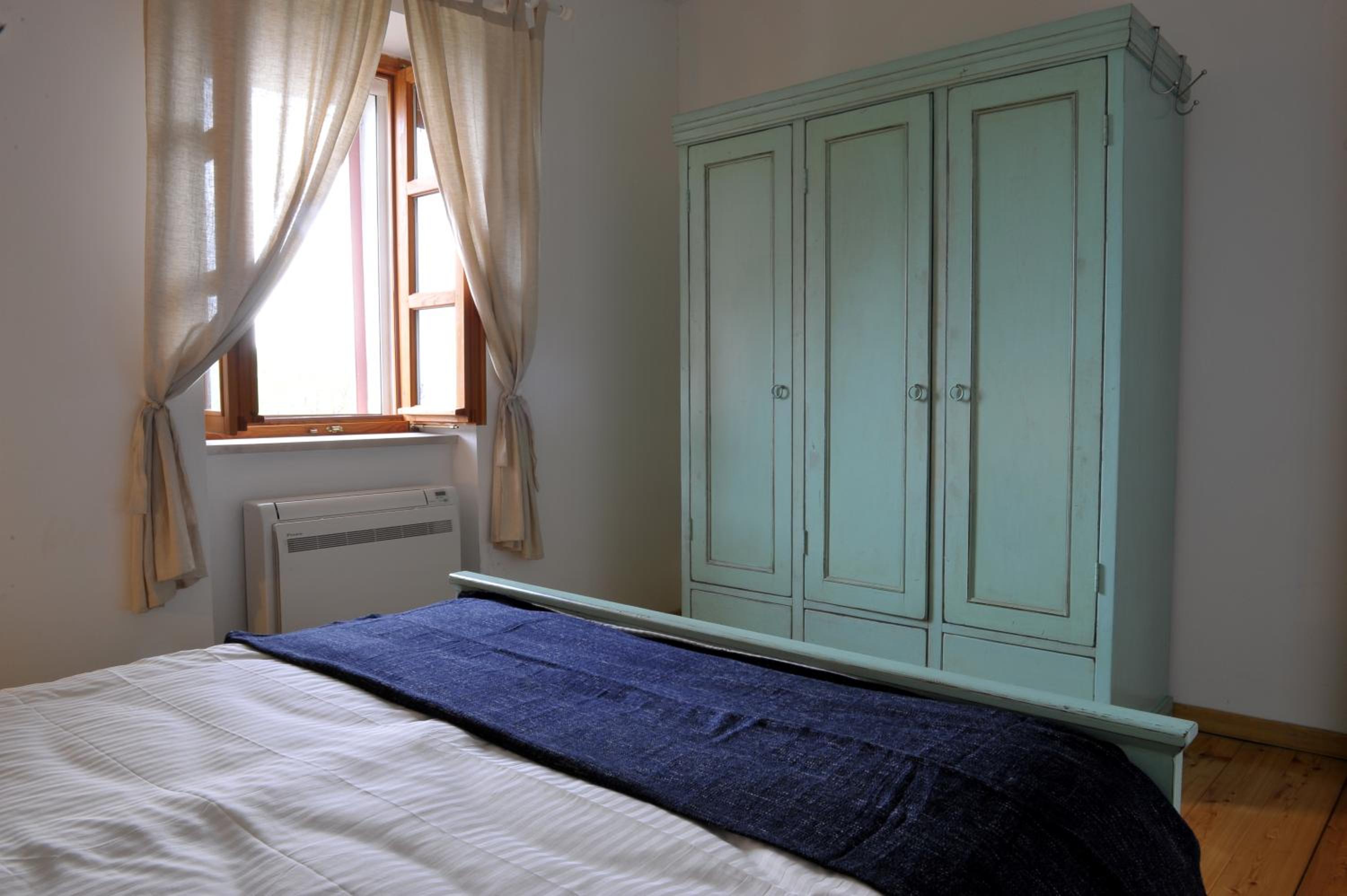 Two-Bedroom House photo 3
