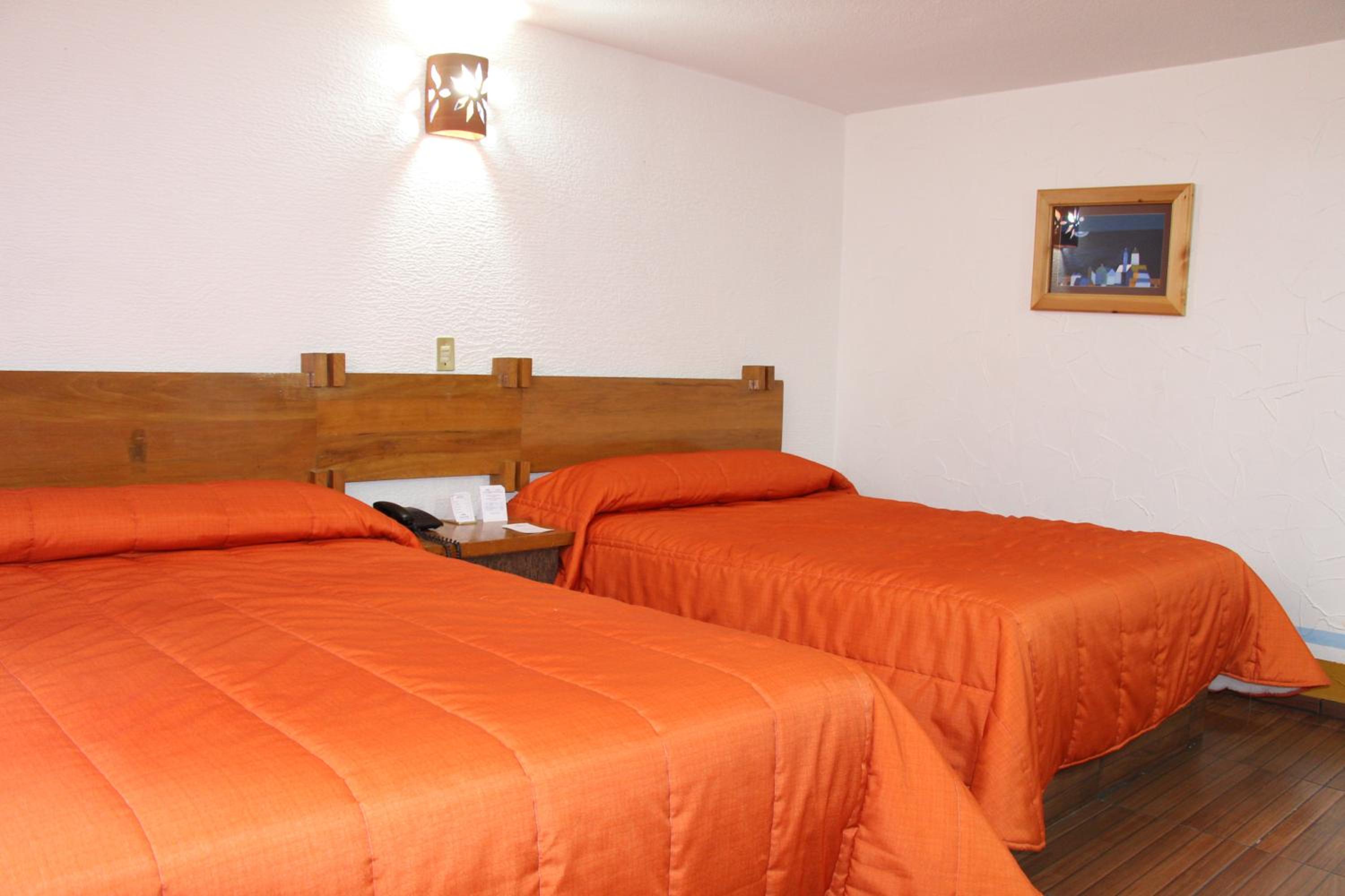 Double Room with Two Double Beds - Non-Smoking - Photo 1