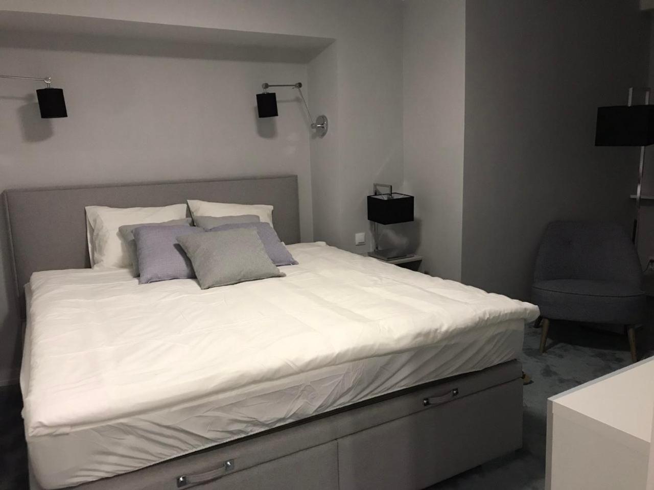 Deluxe Apartment - Photo 8