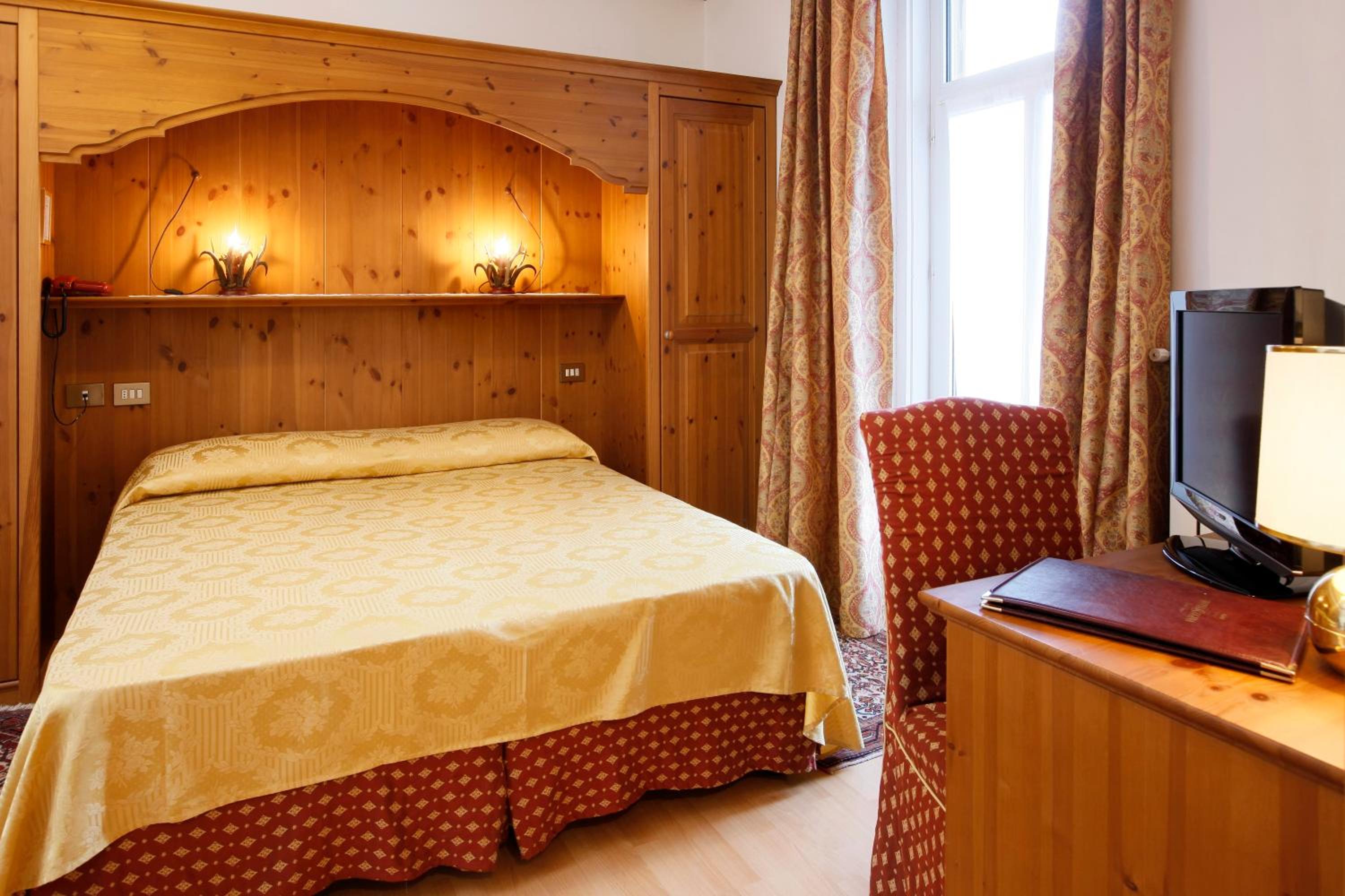 Suite photo 1