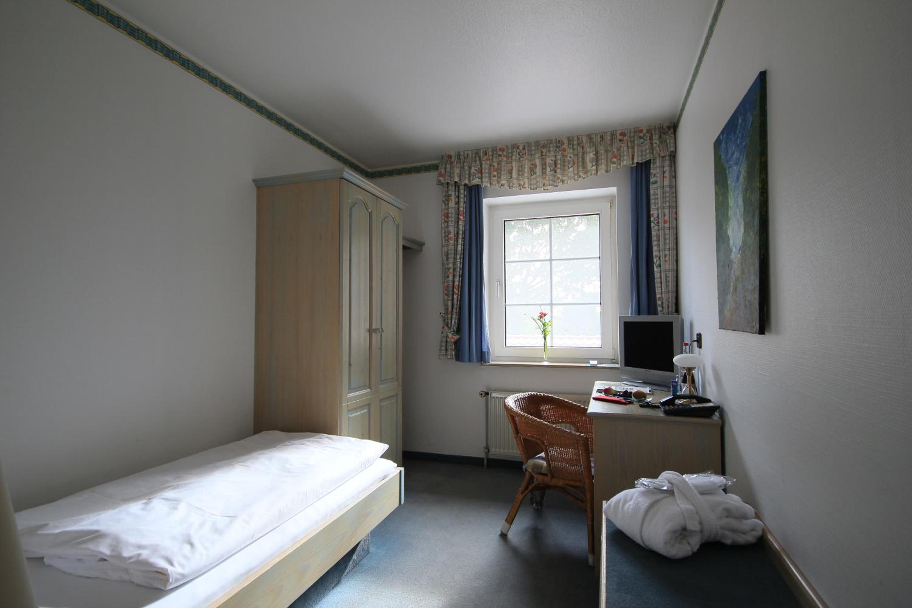 Standard Single Room photo 2