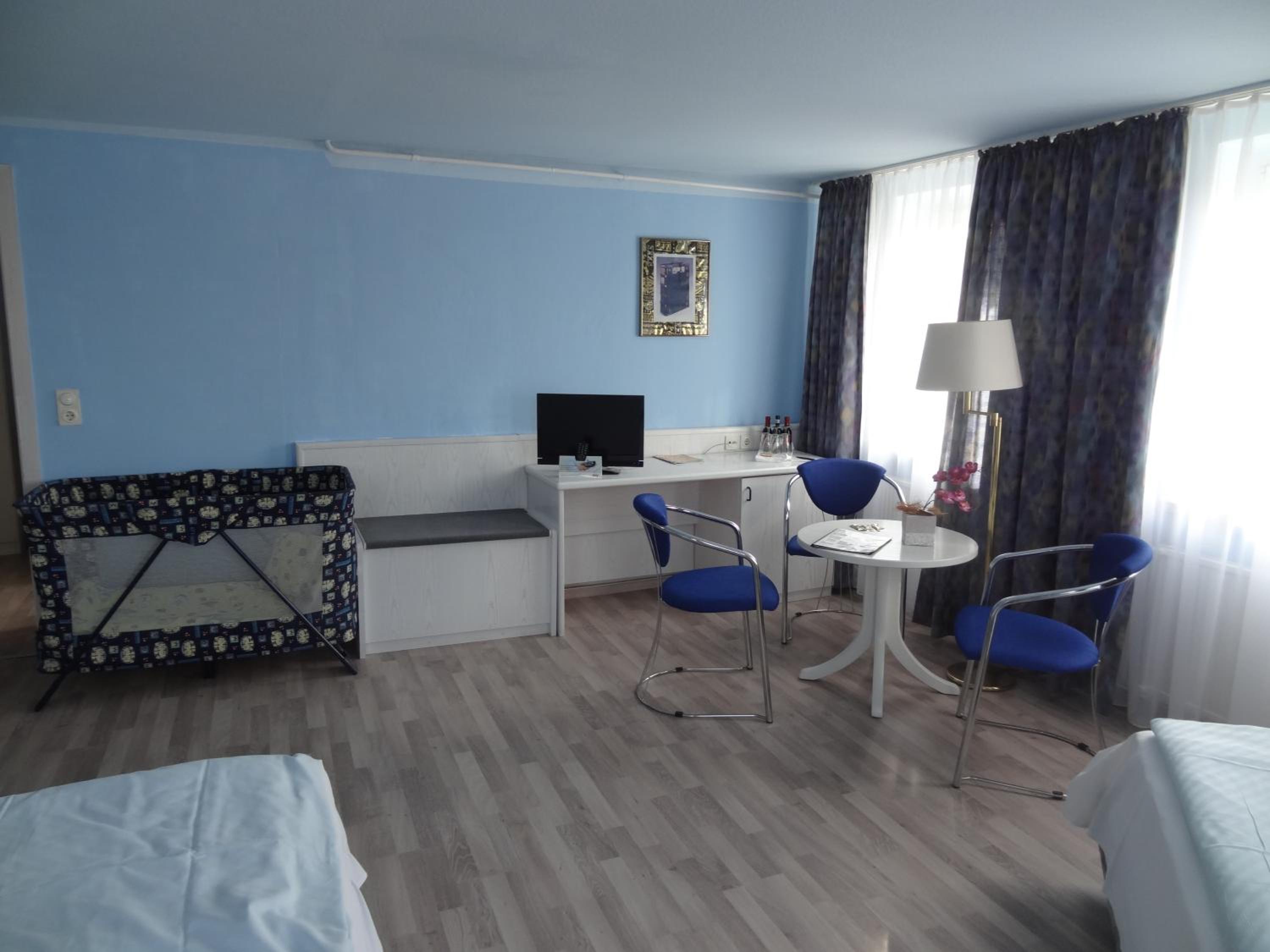 Triple Room - Photo 13