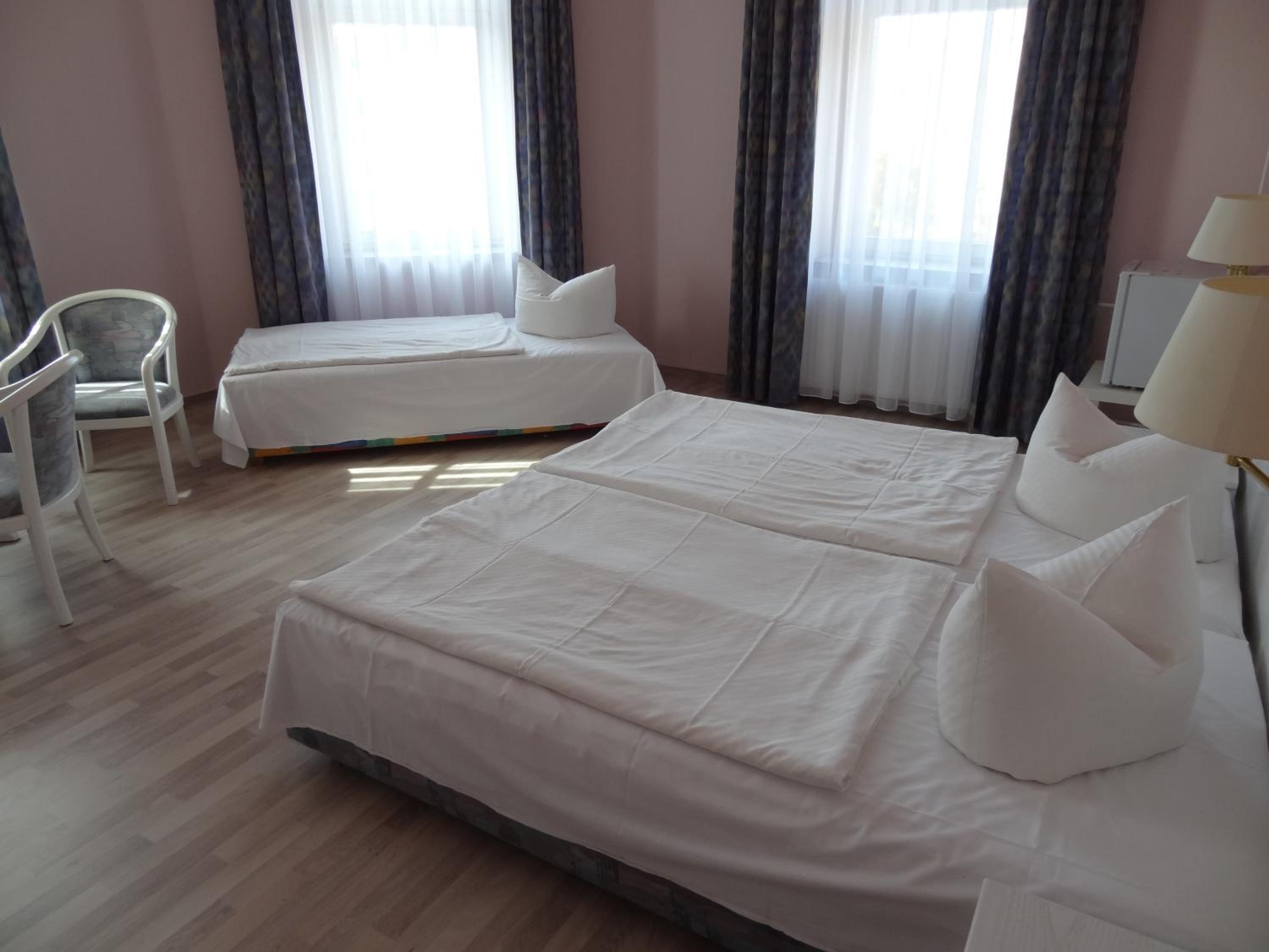 Triple Room - Photo 3