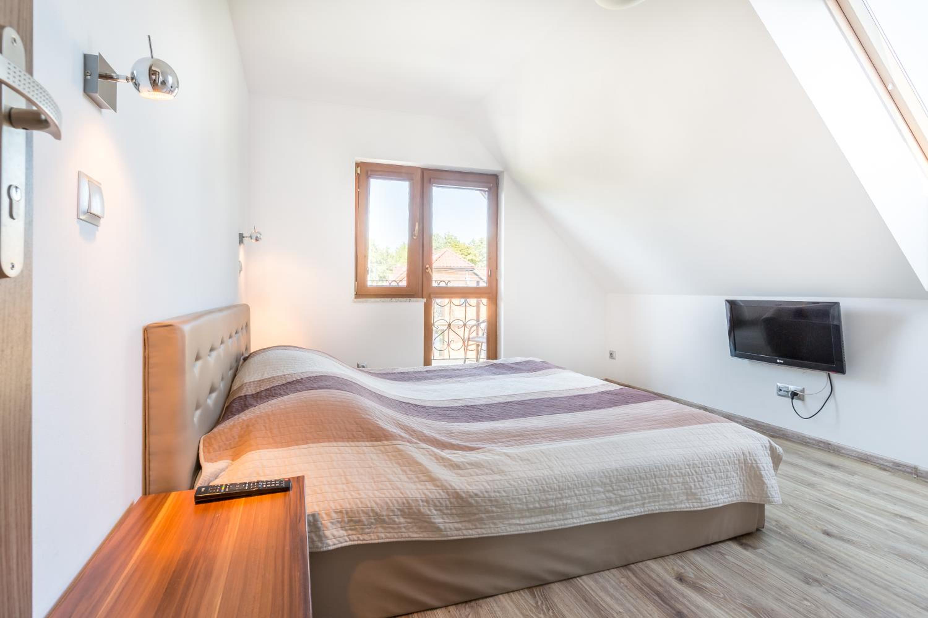 Studio Apartment photo 1