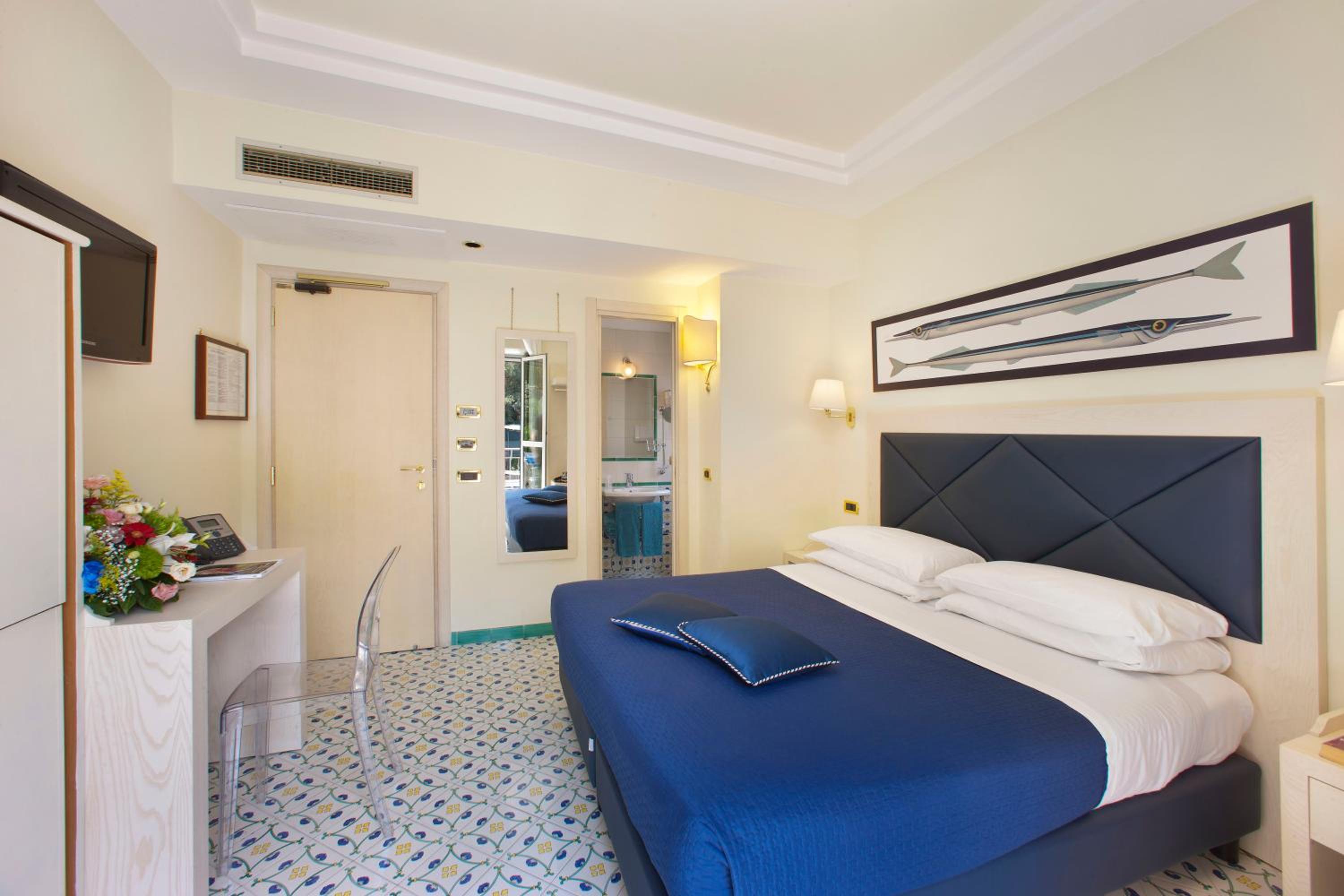 Superior Double Room with Balcony - Photo 7