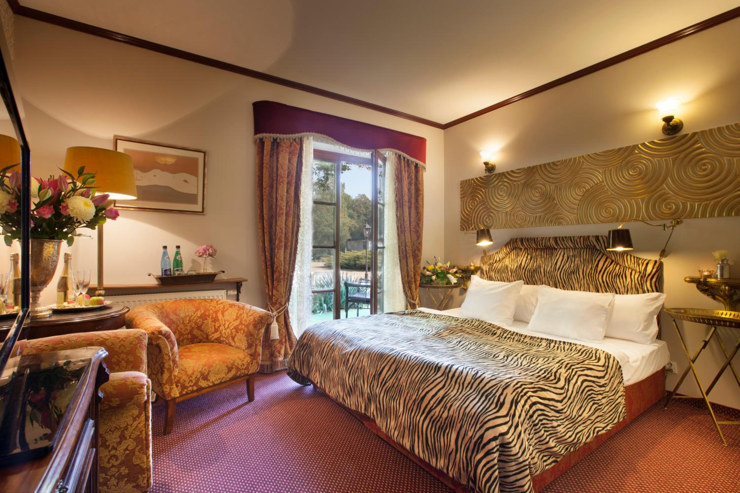 Double Room - Photo 5
