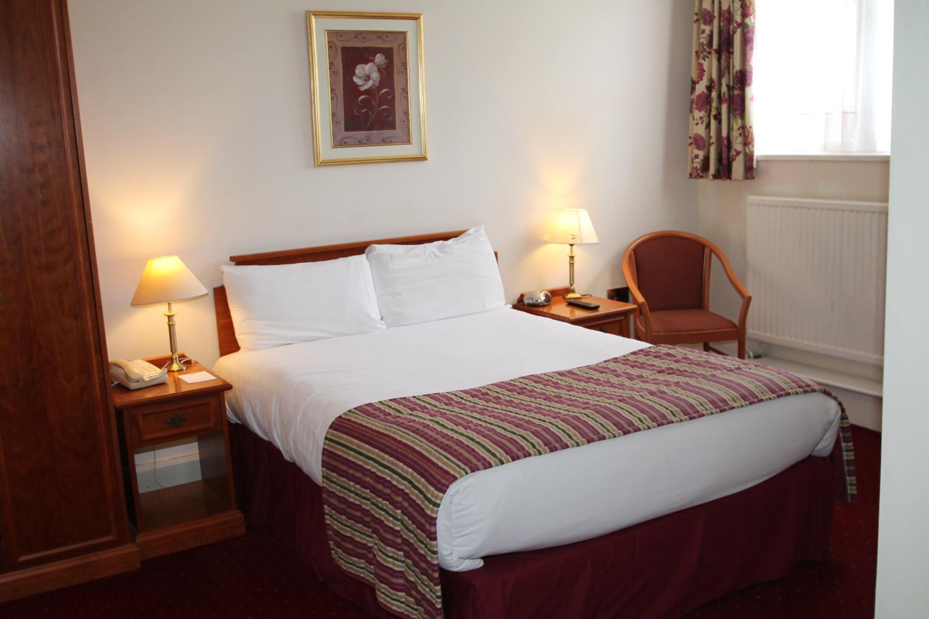 Double Room with 1 King Bed - Photo 2