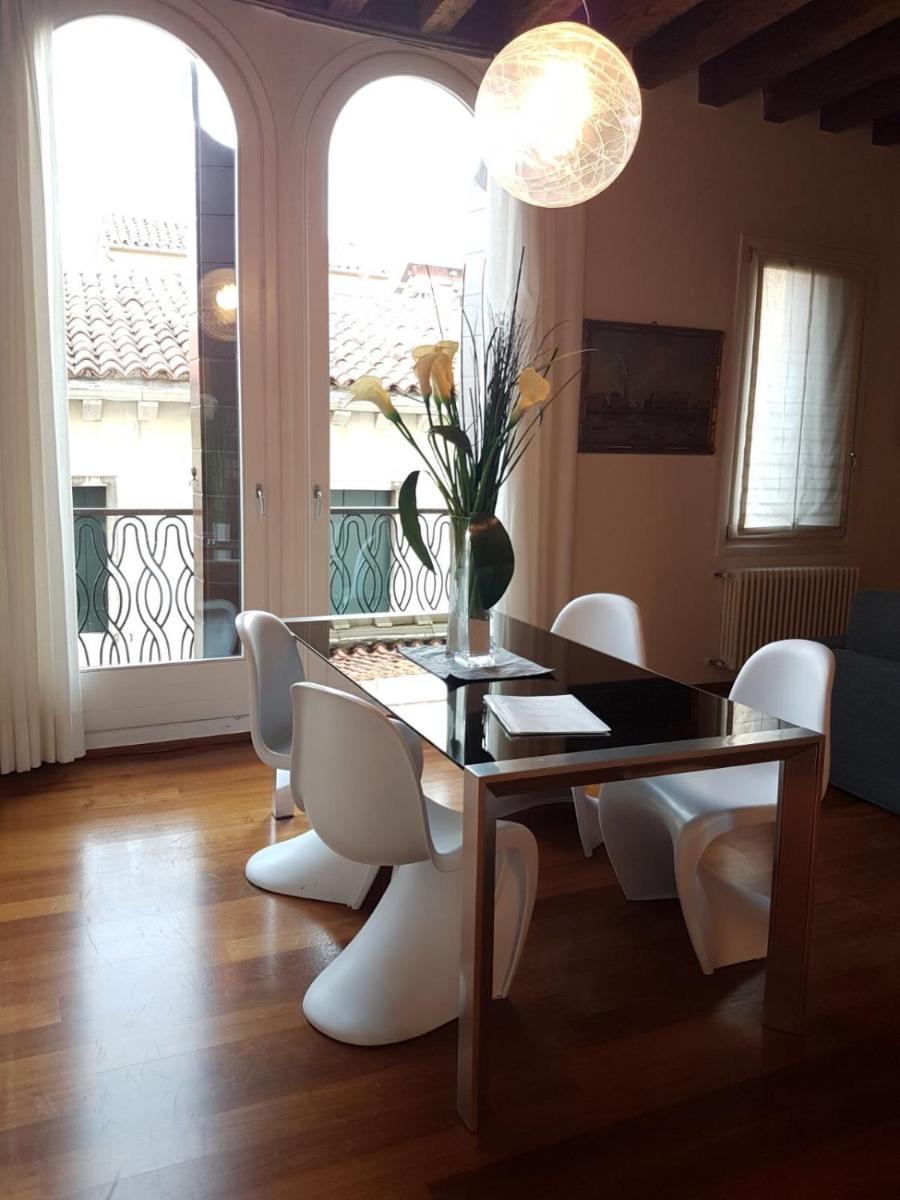 Superior Apartment photo 1
