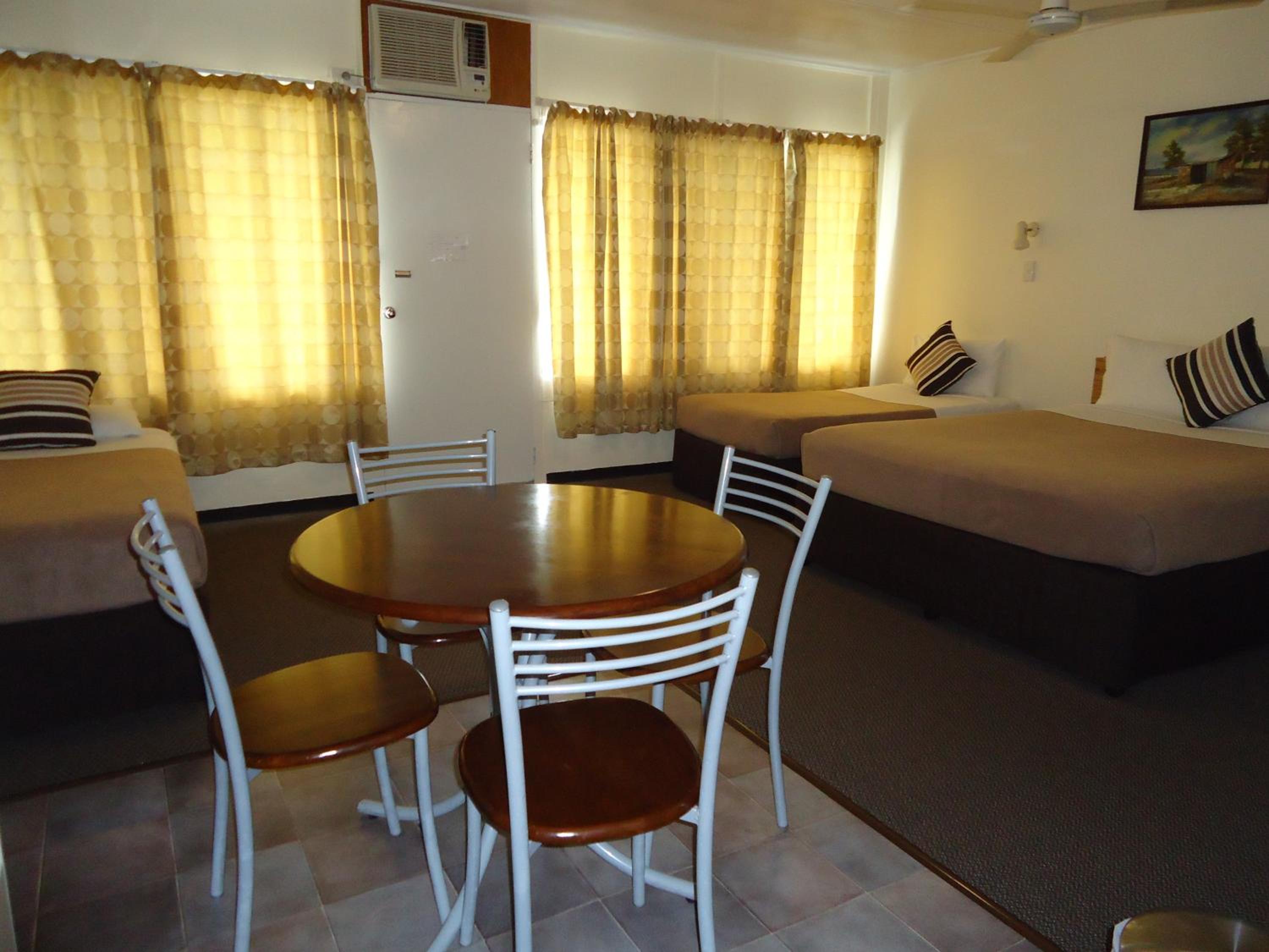 Family Room photo 1