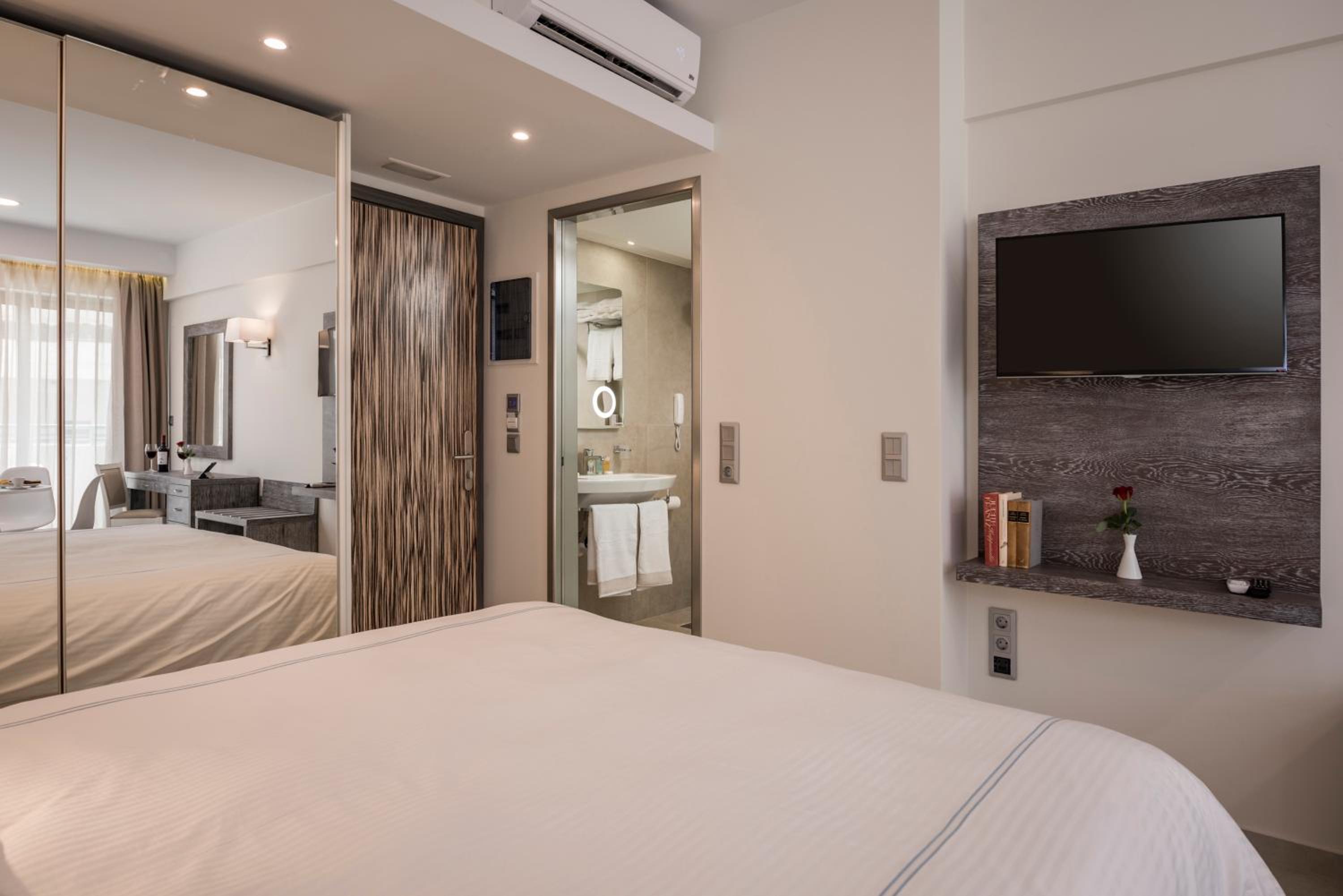 Superior Double Room - Photo 6